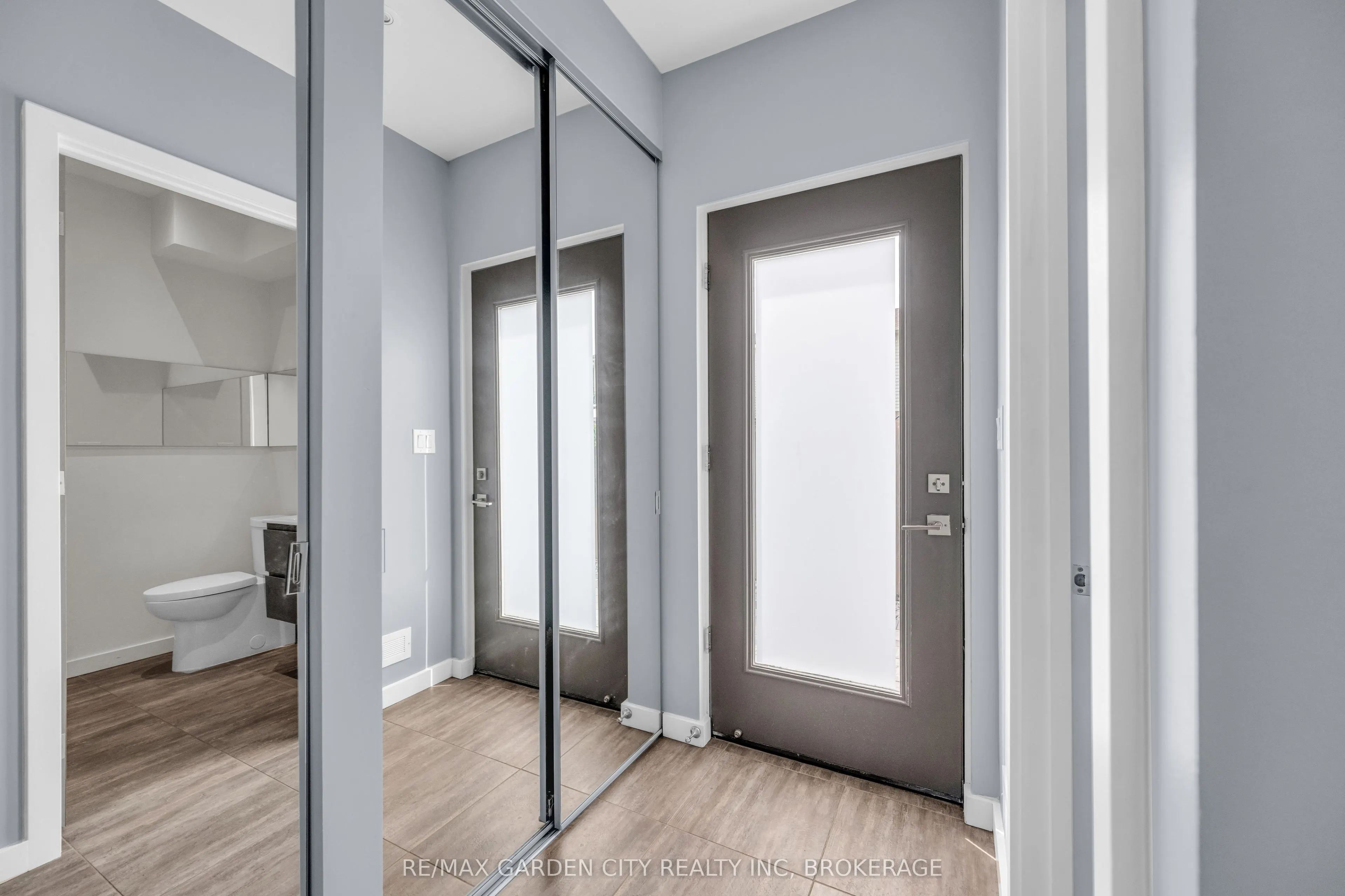 12 1/2 BEAMER Court