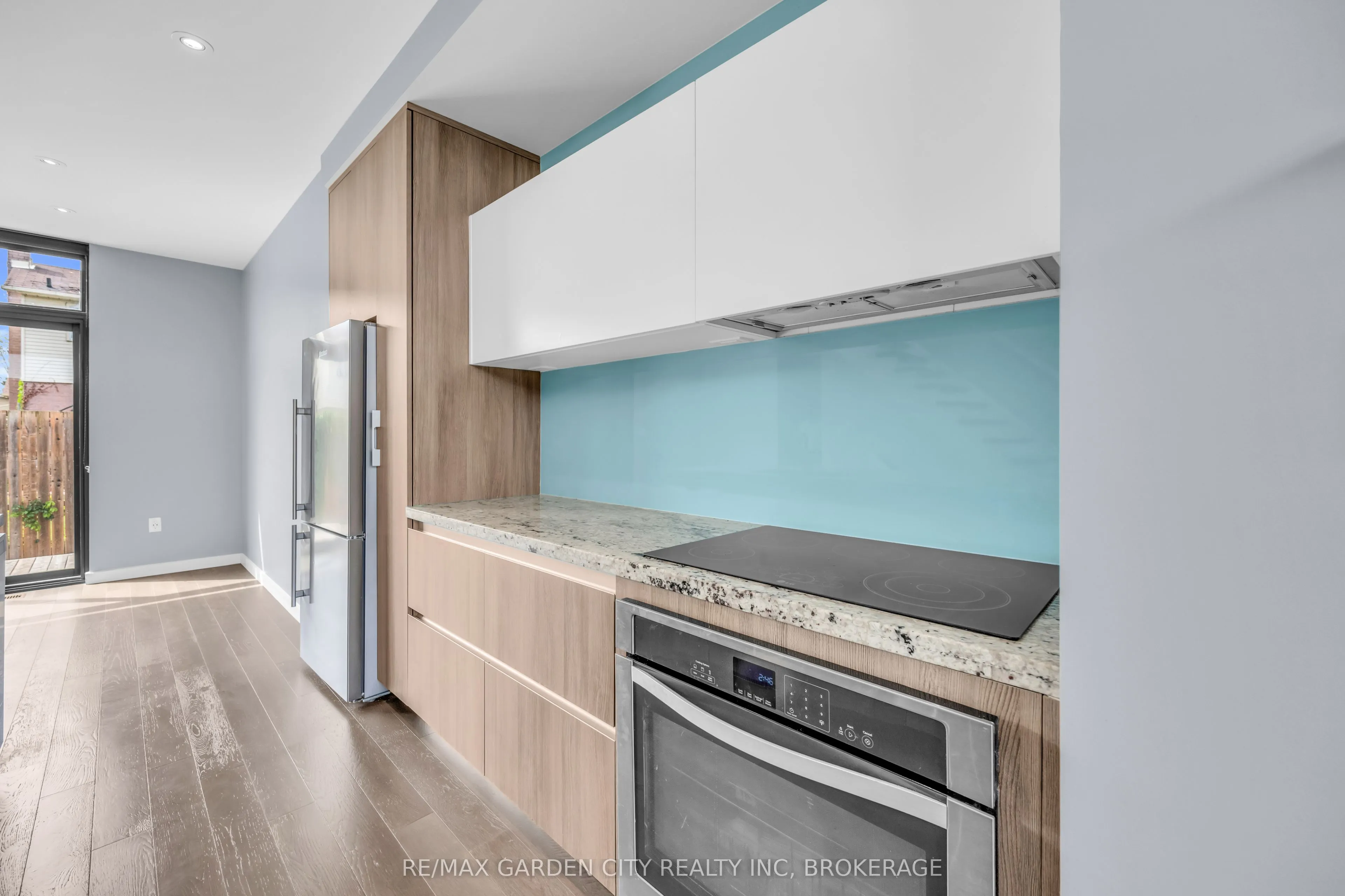 12 1/2 BEAMER Court