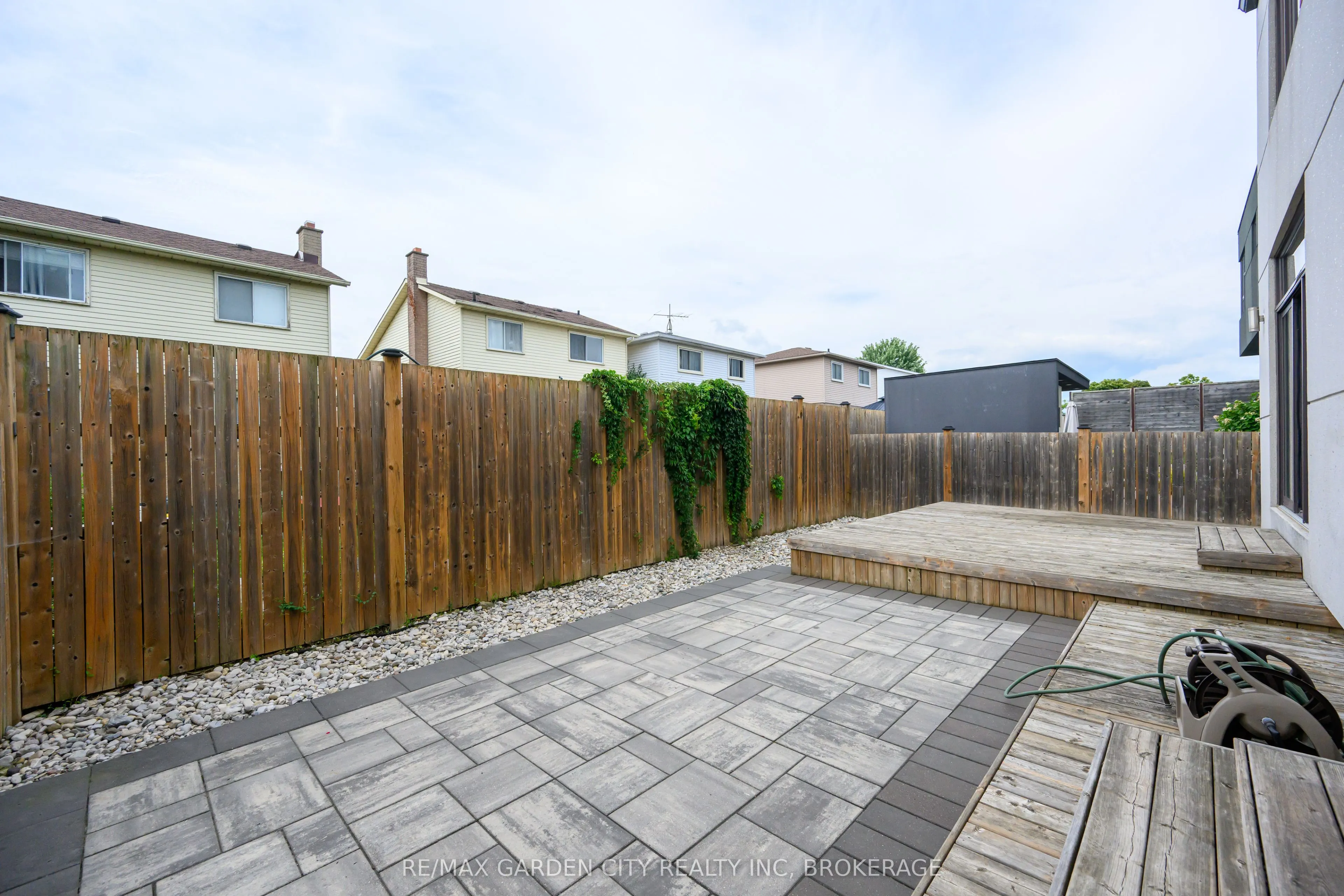 12 1/2 BEAMER Court