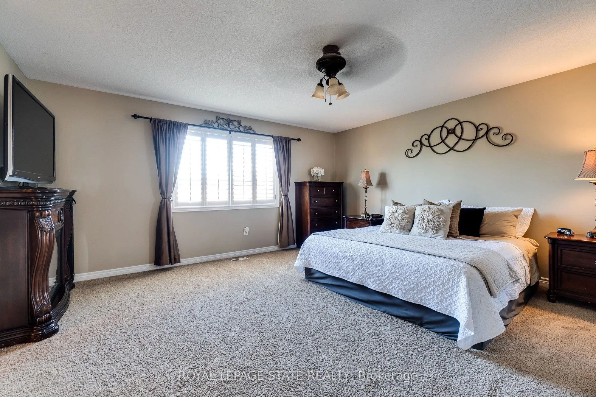 274 Springvalley Crescent