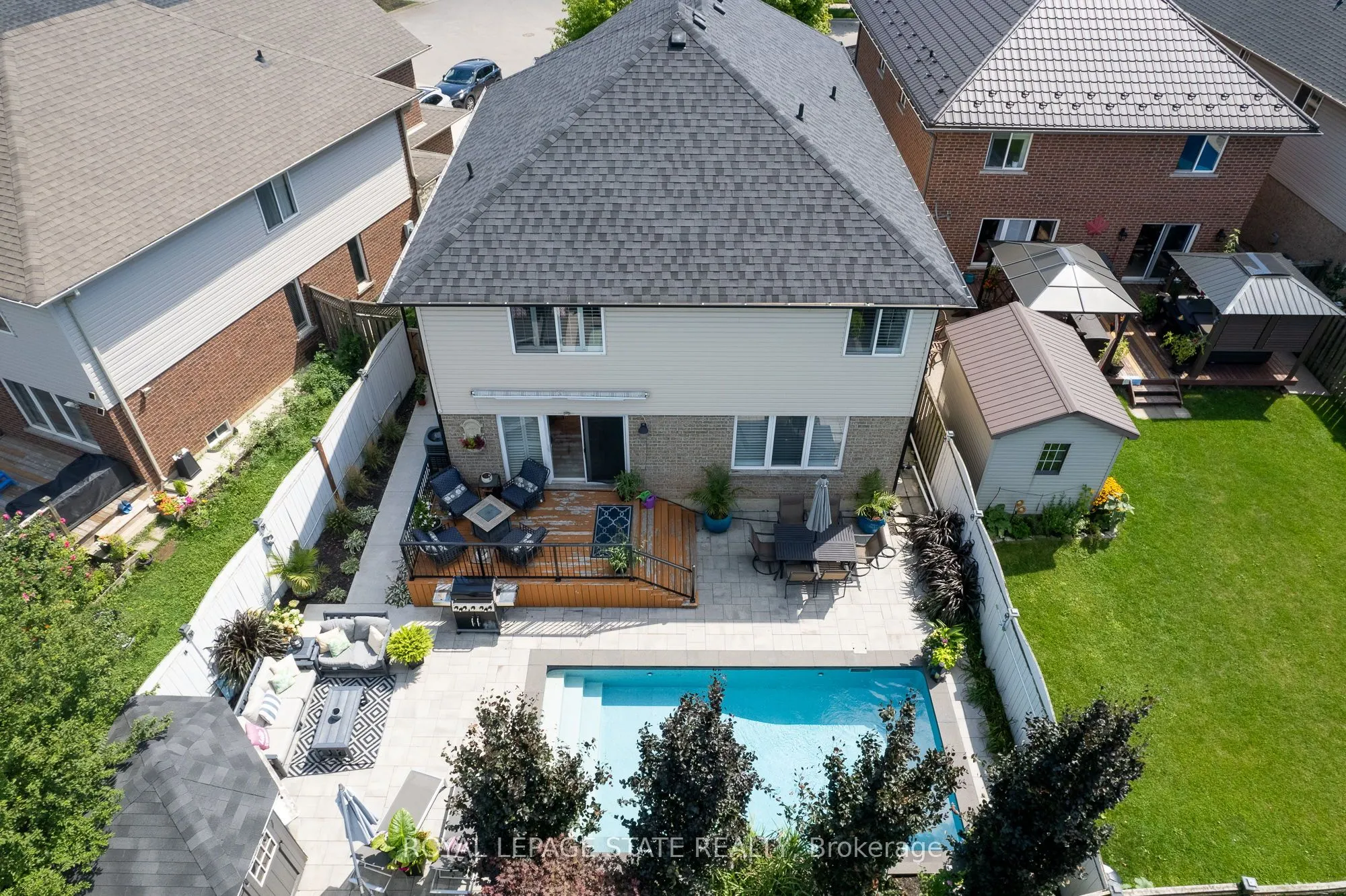 274 Springvalley Crescent