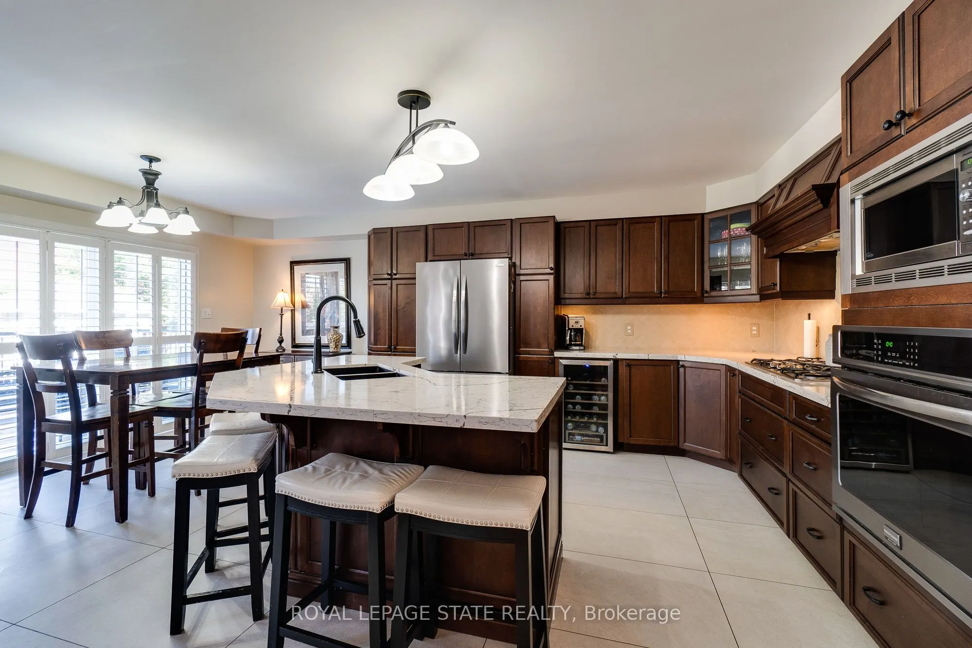274 Springvalley Crescent
