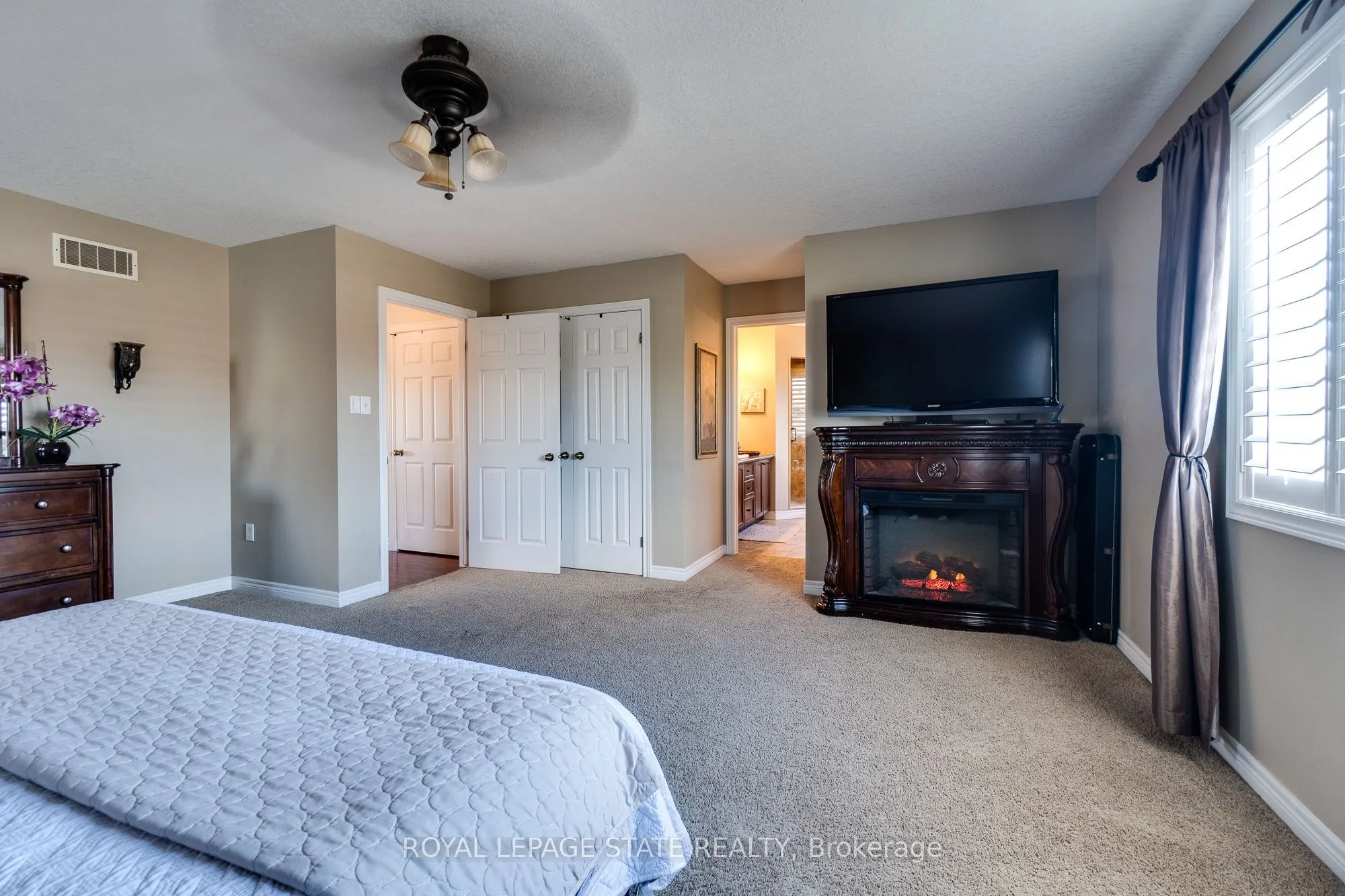 274 Springvalley Crescent