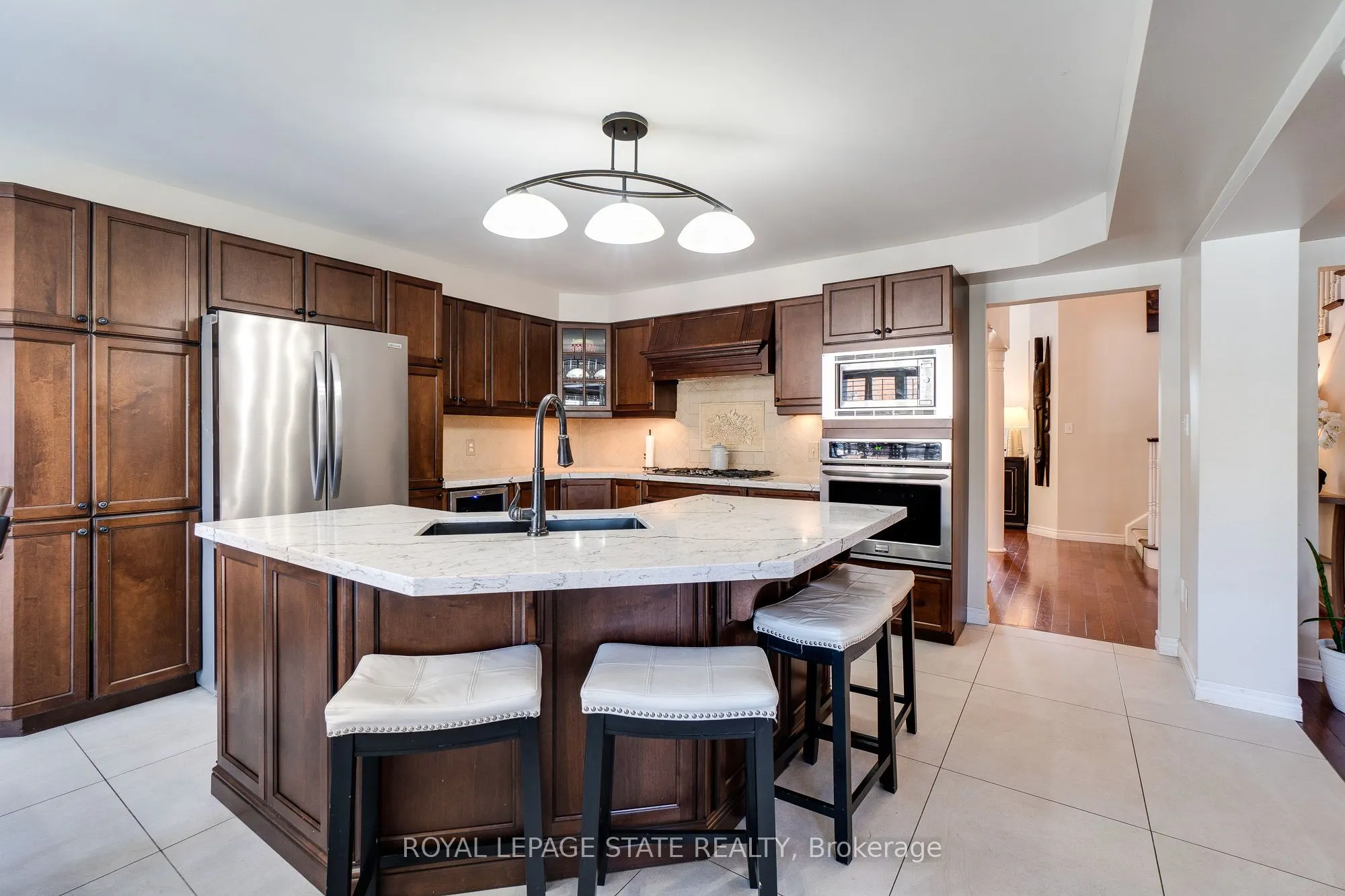 274 Springvalley Crescent