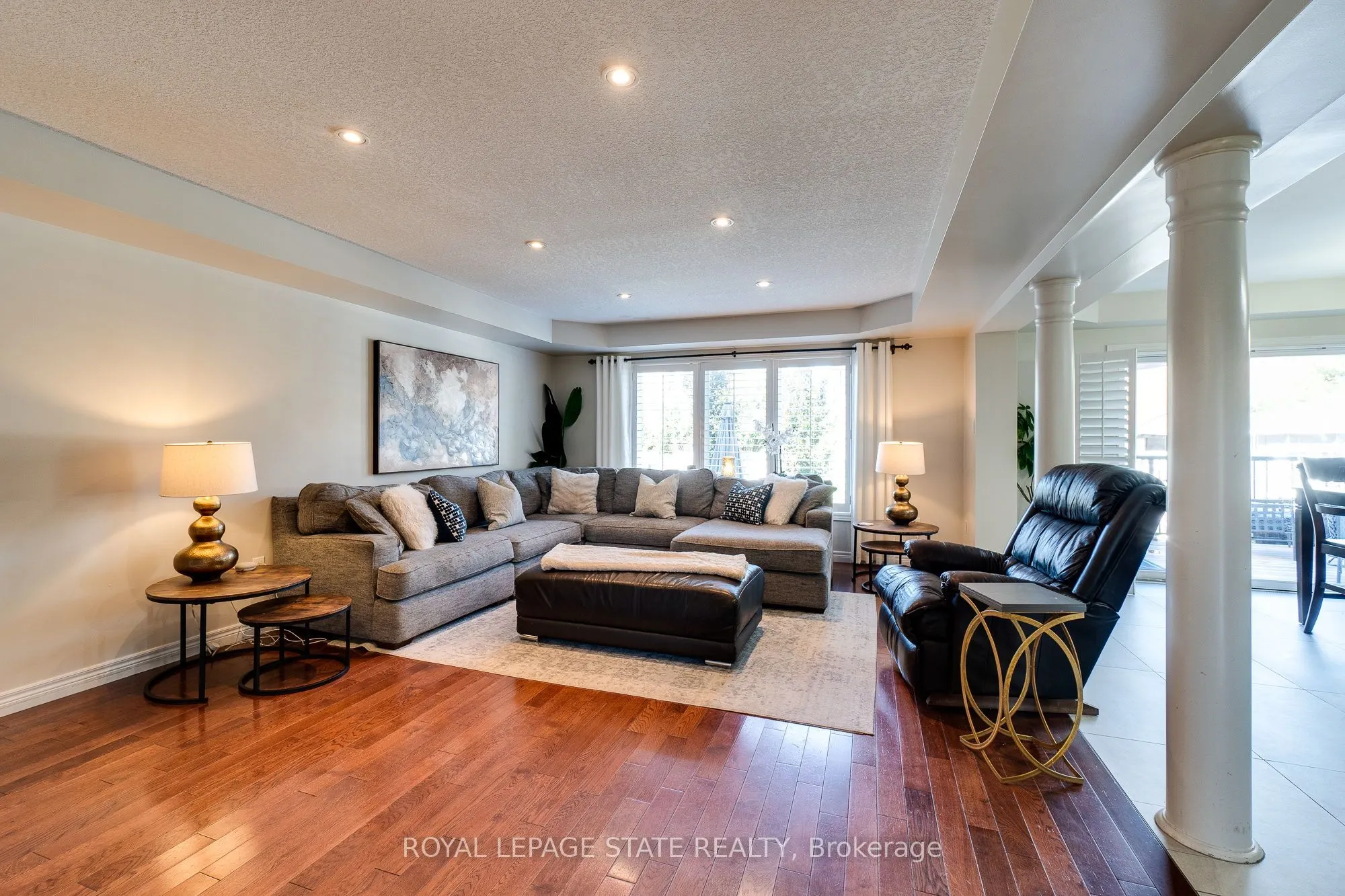 274 Springvalley Crescent