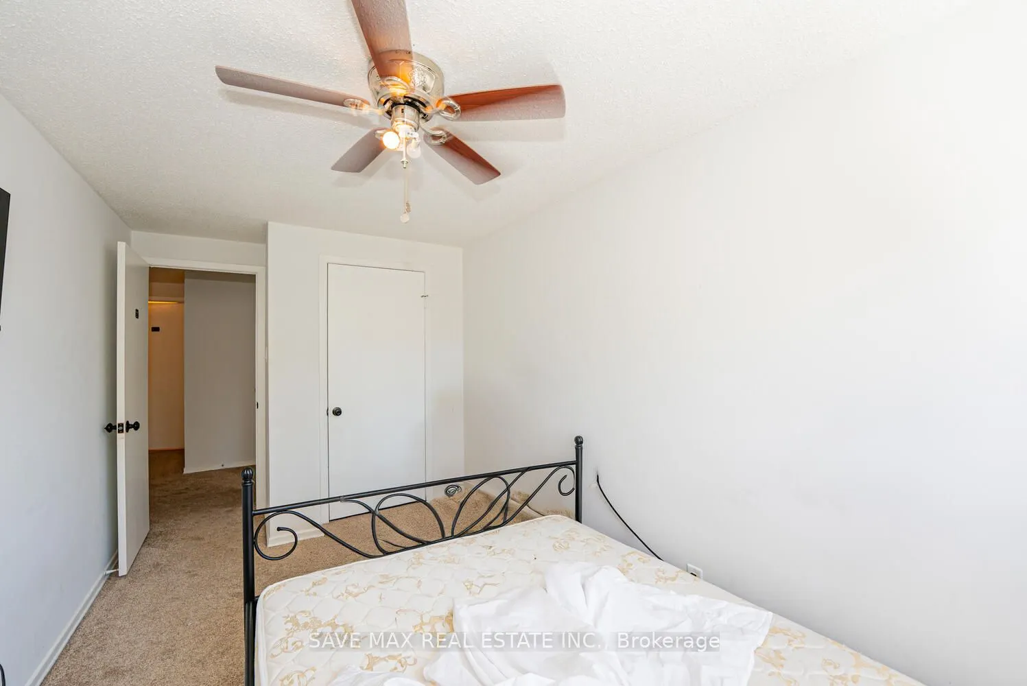 14 Williamsburg Road, #38