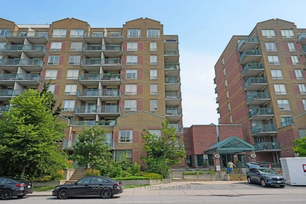 35 Holland Avenue, #411