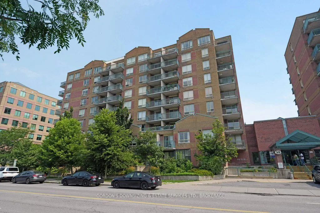 35 Holland Avenue, #411