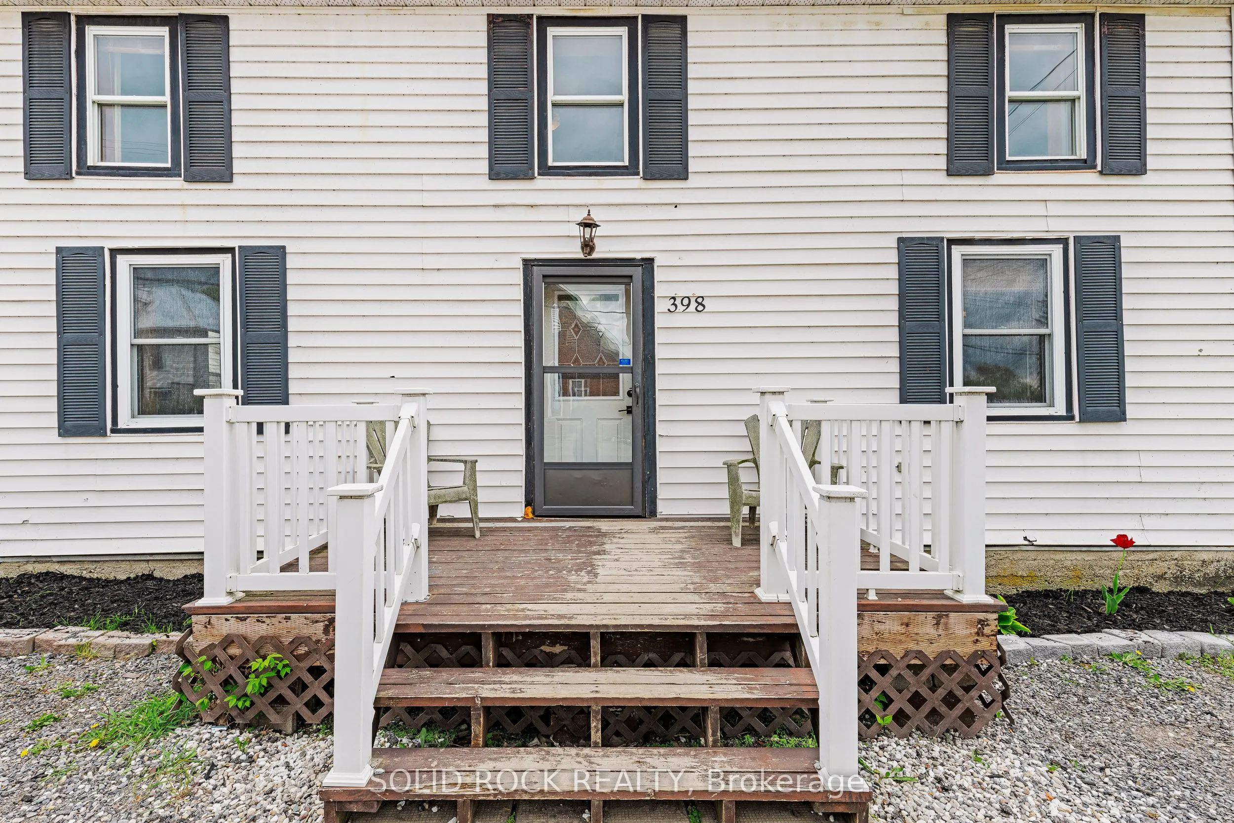398 Lyndhurst Road