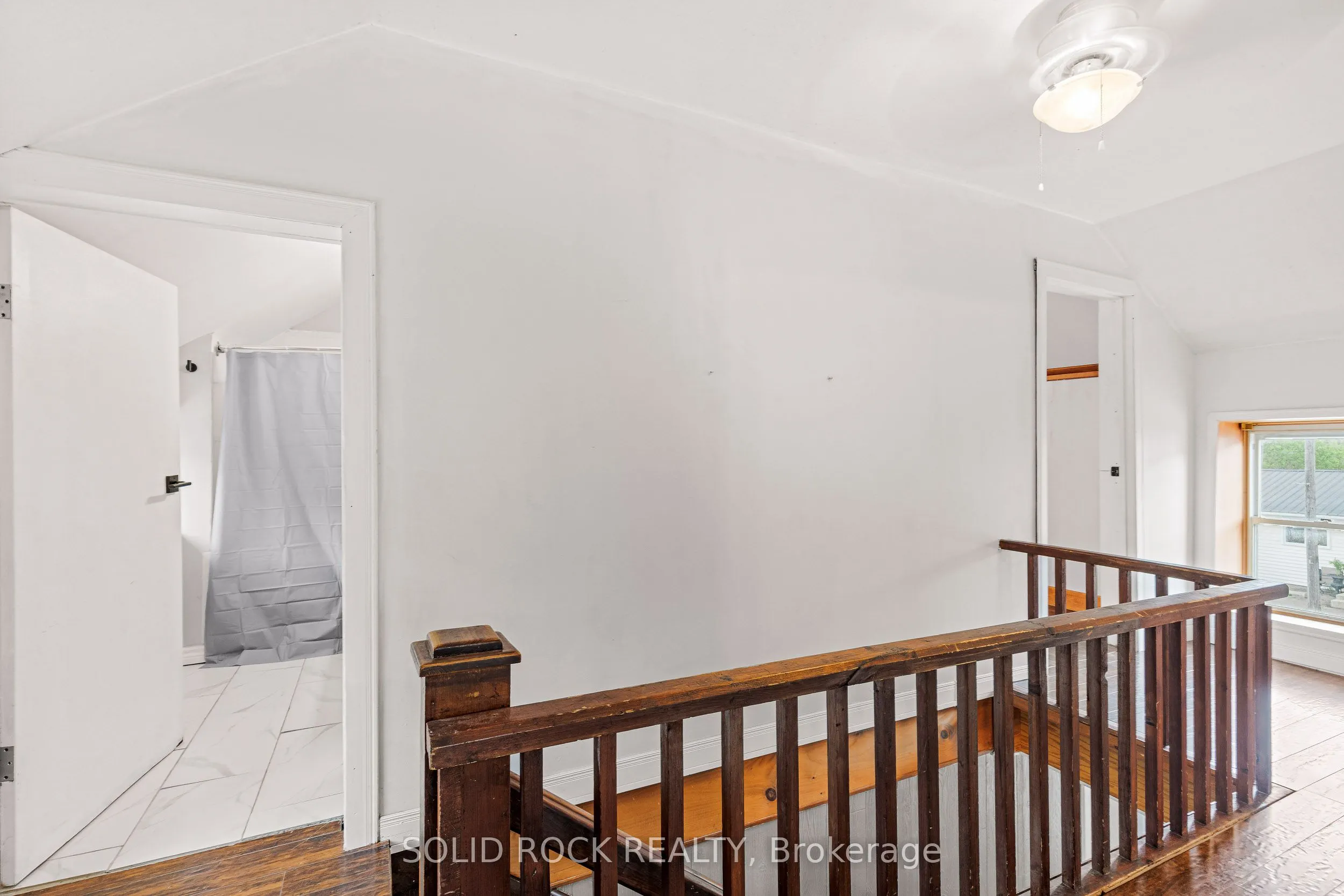 398 Lyndhurst Road
