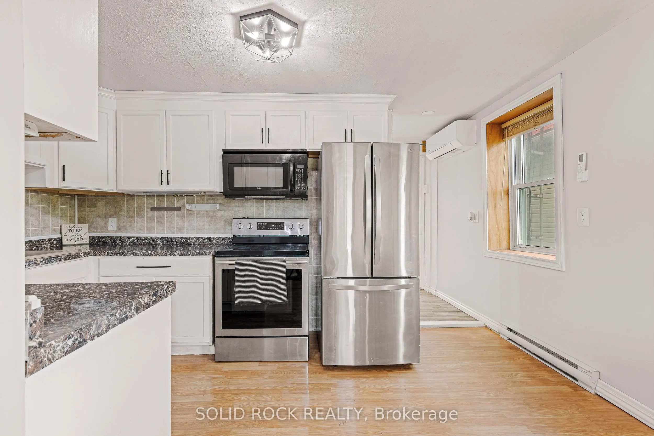 398 Lyndhurst Road