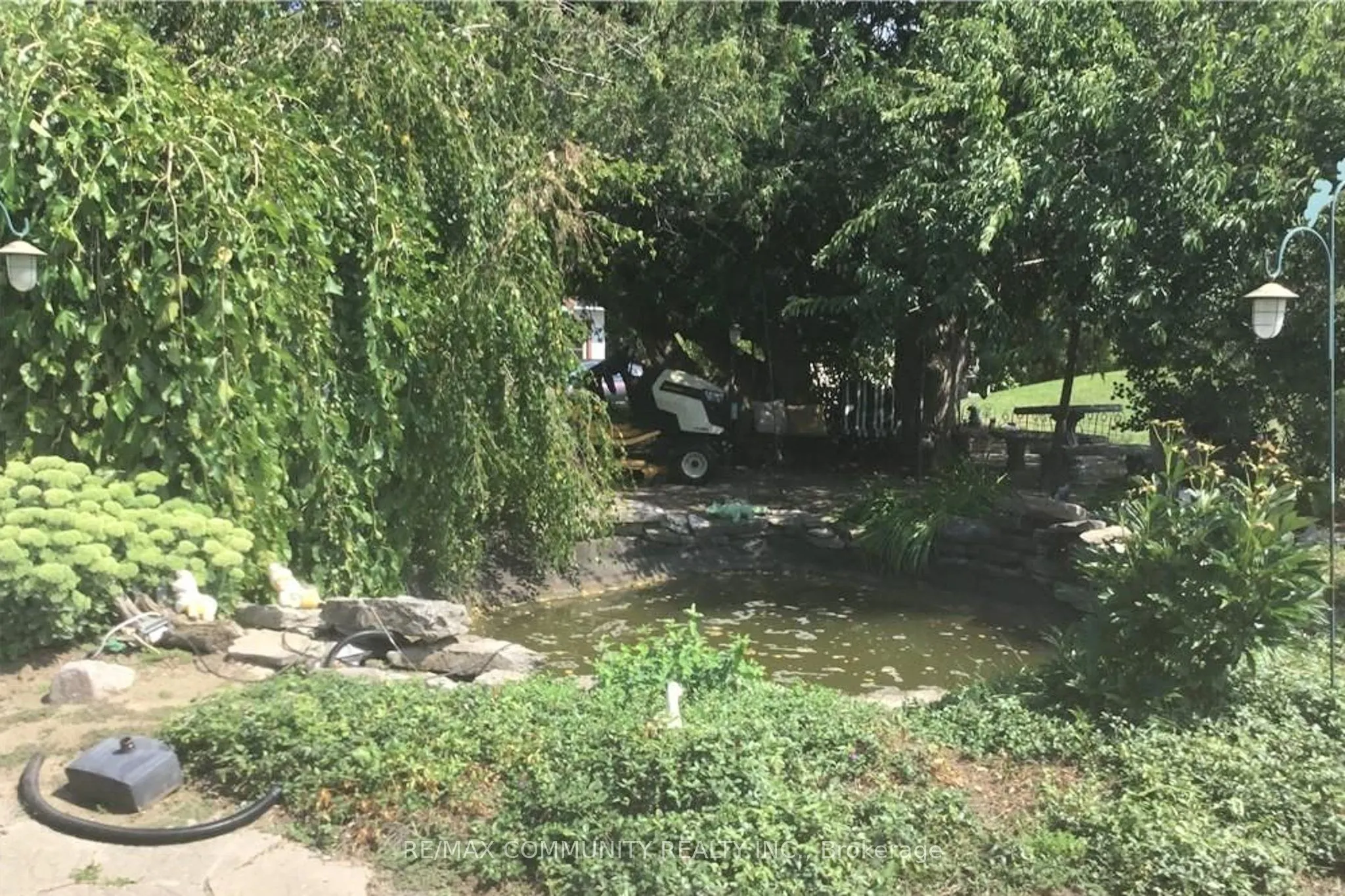 74 LAKEVIEW Drive