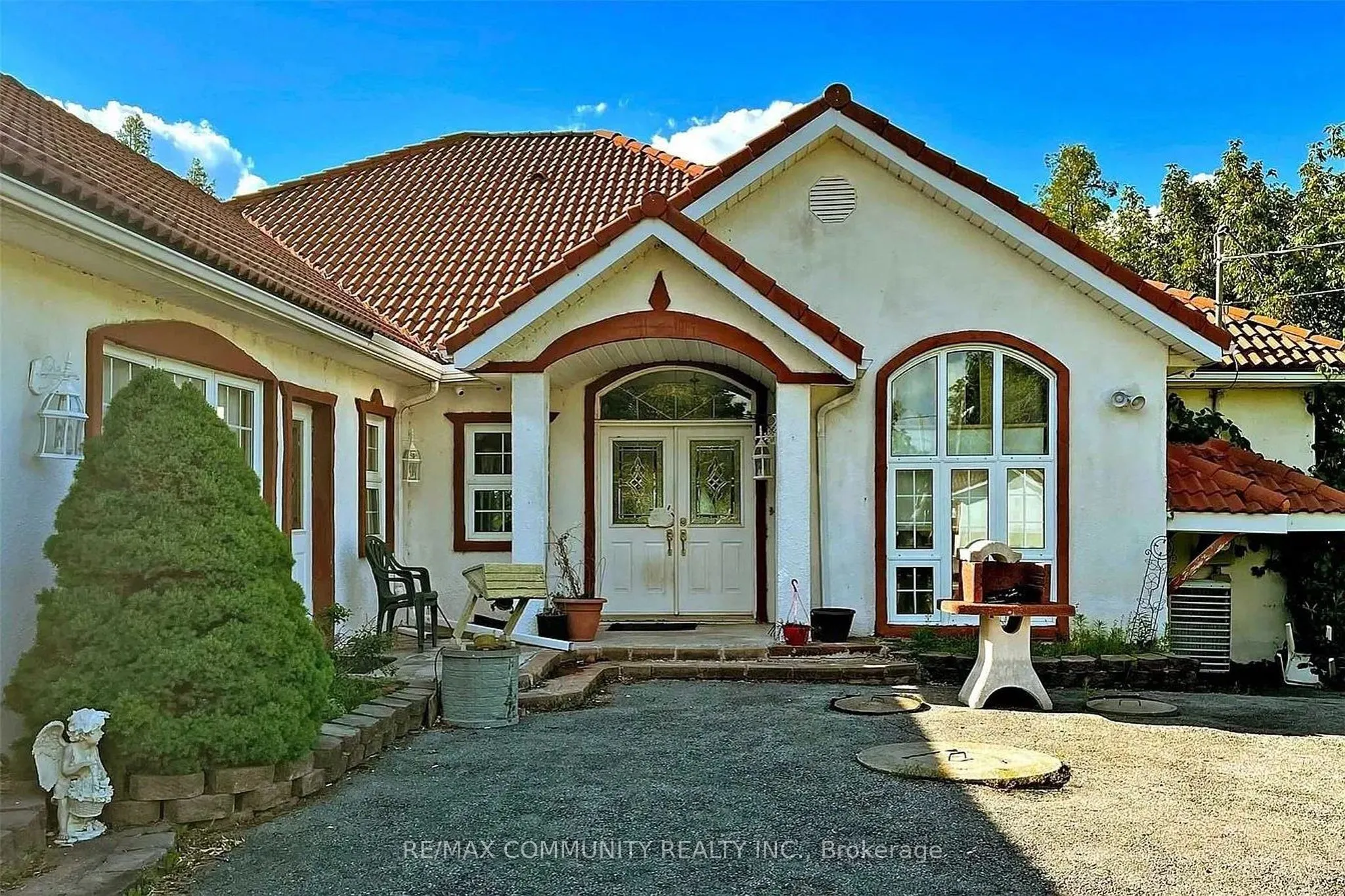 74 LAKEVIEW Drive