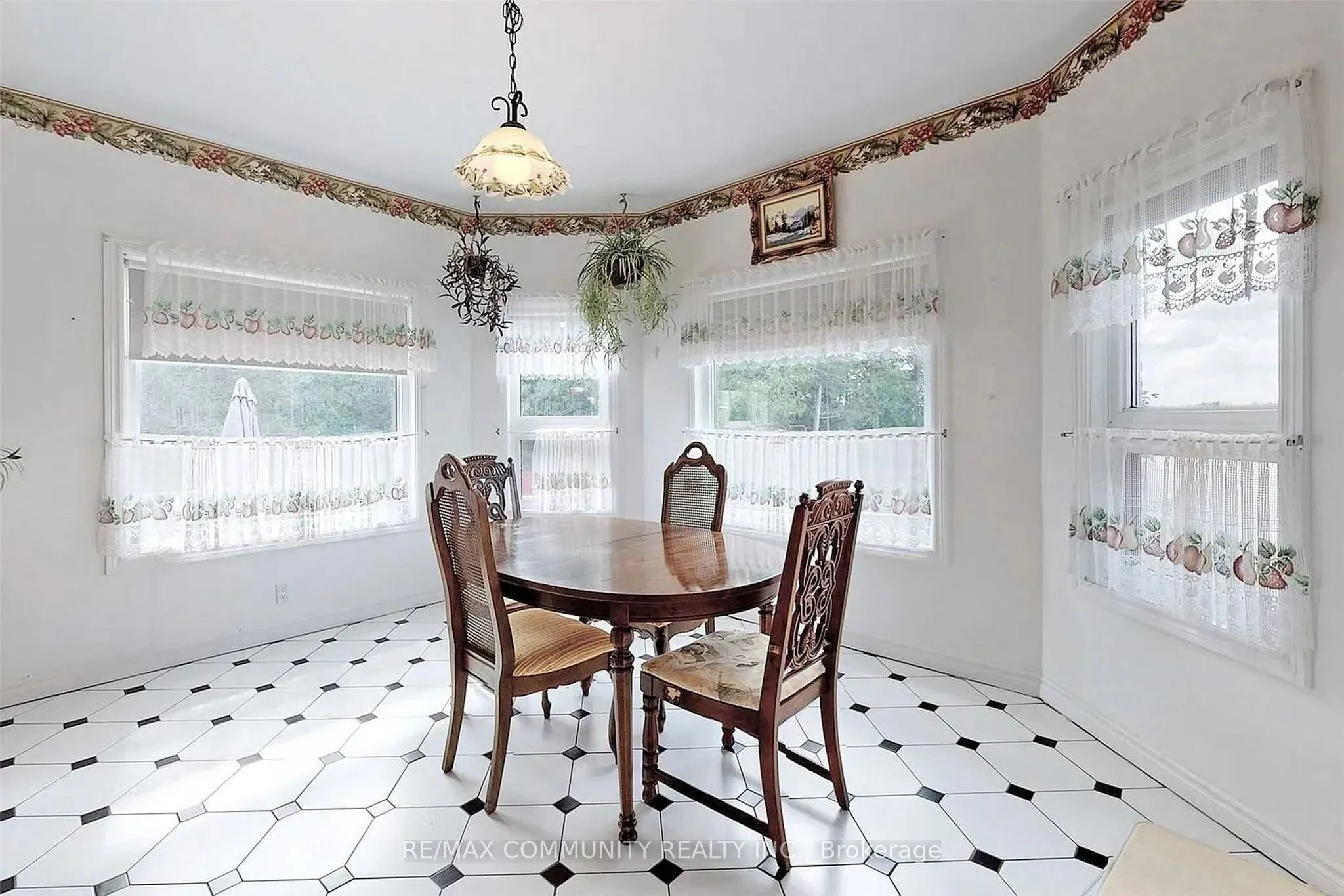 74 LAKEVIEW Drive