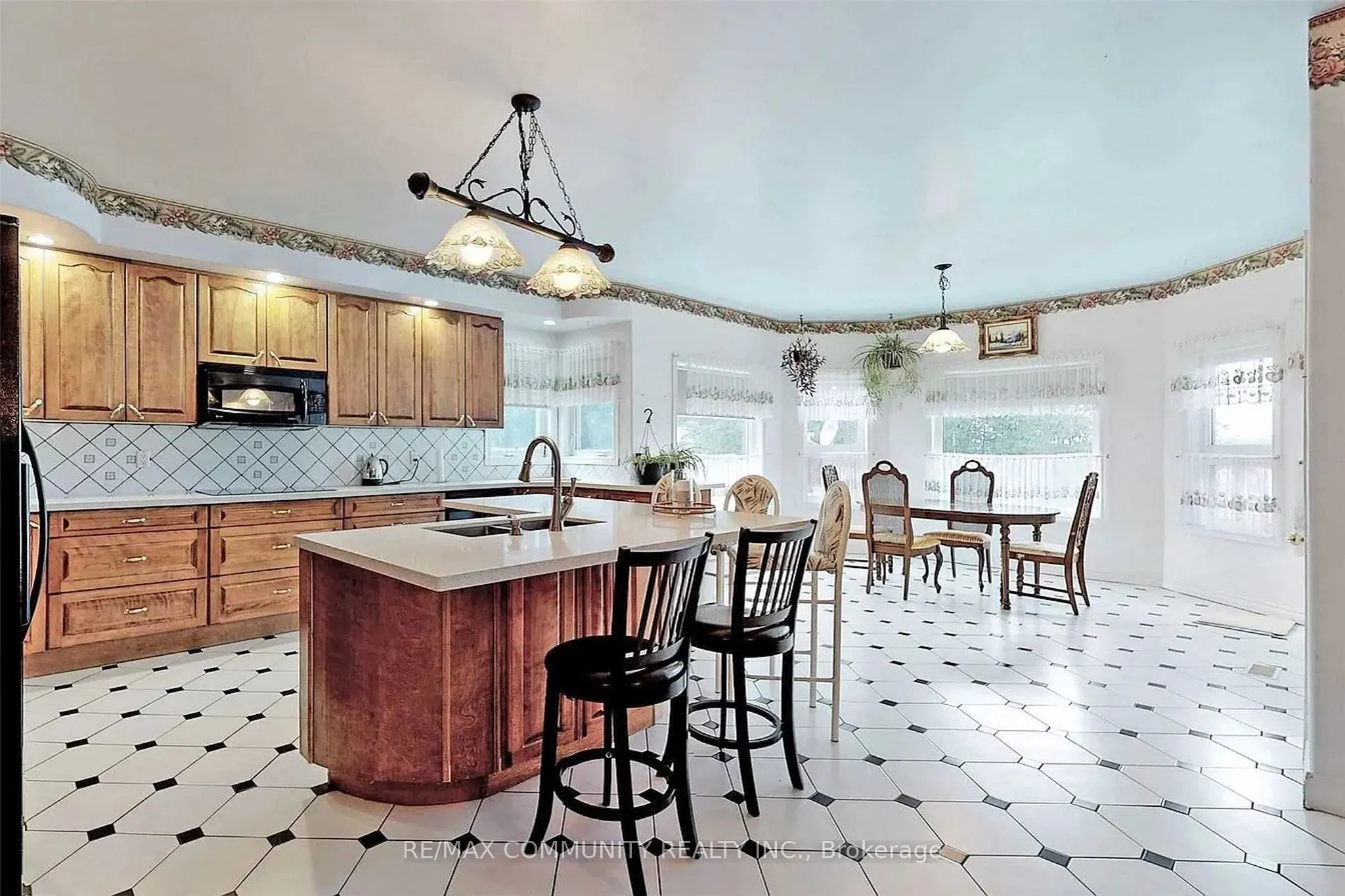 74 LAKEVIEW Drive