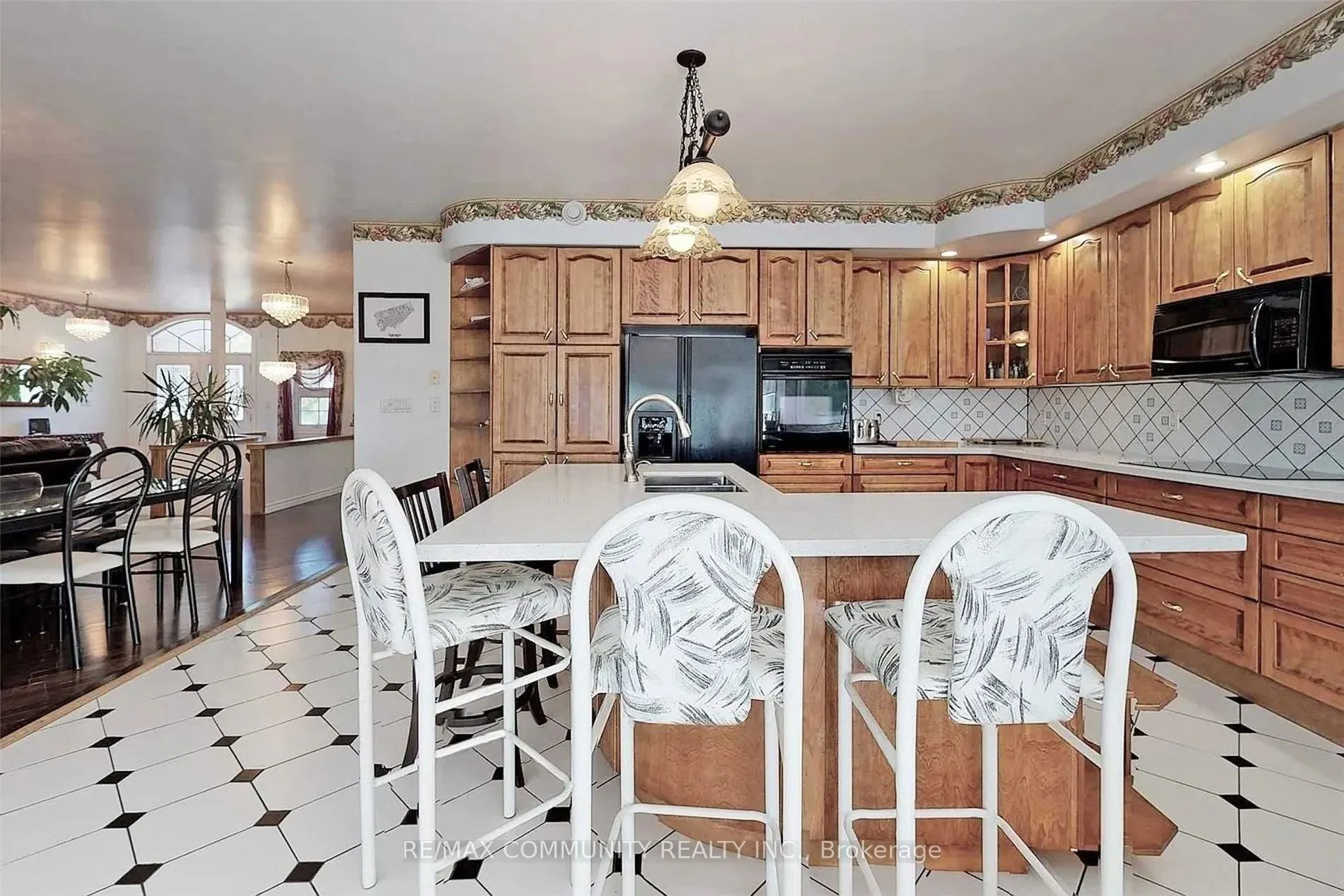 74 LAKEVIEW Drive