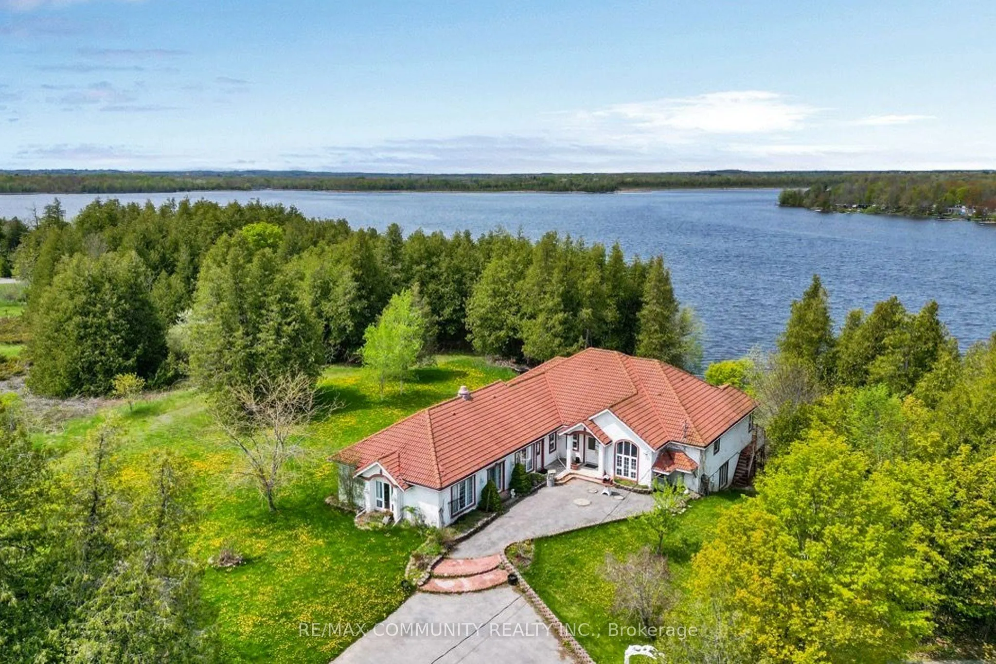 74 LAKEVIEW Drive