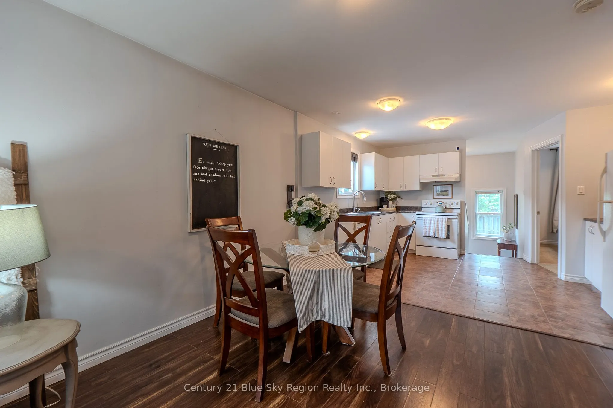 459 King Street W