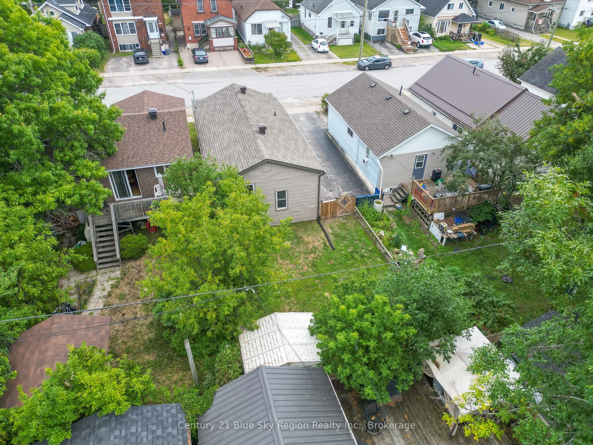 459 King Street W