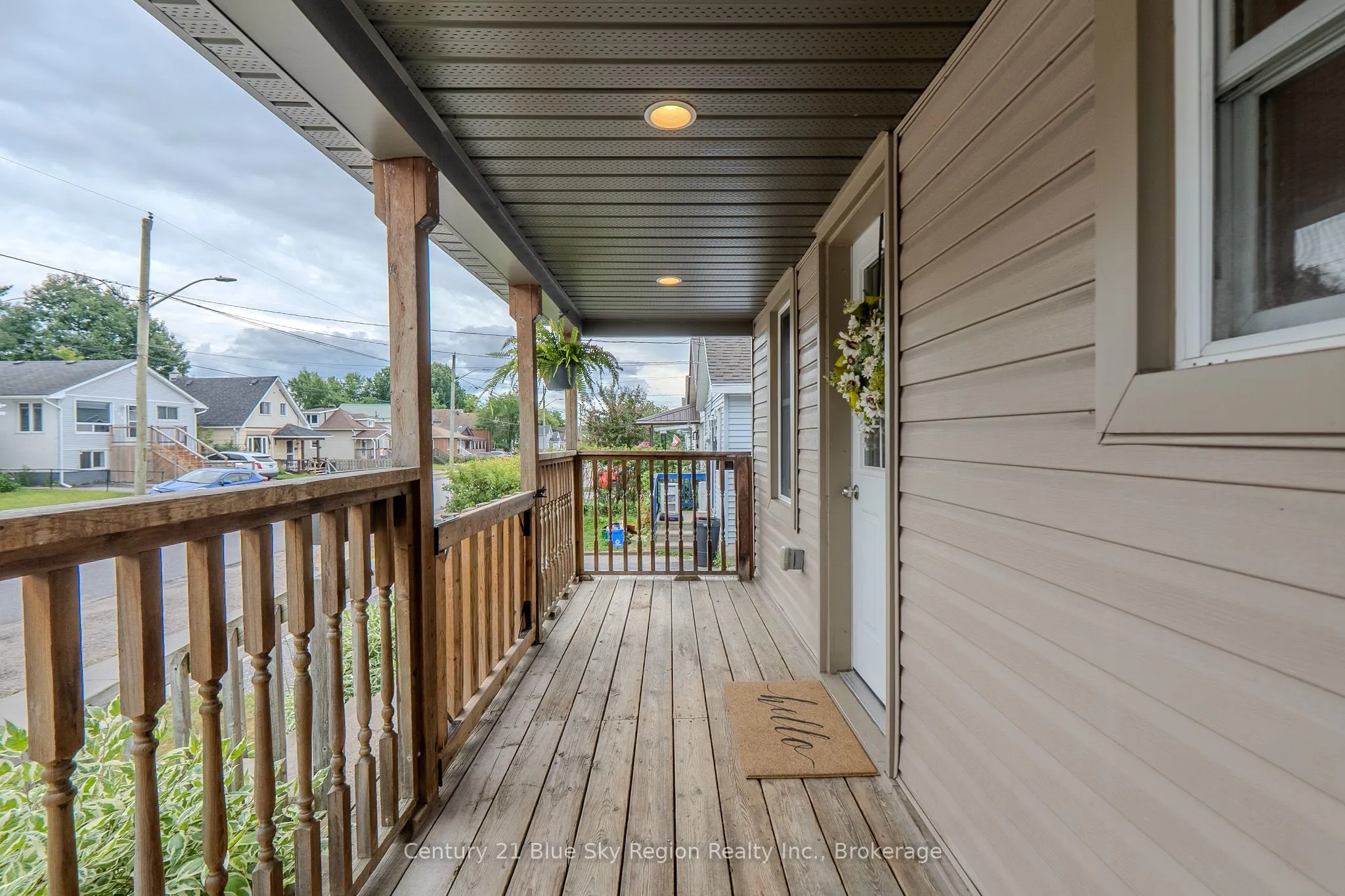 459 King Street W