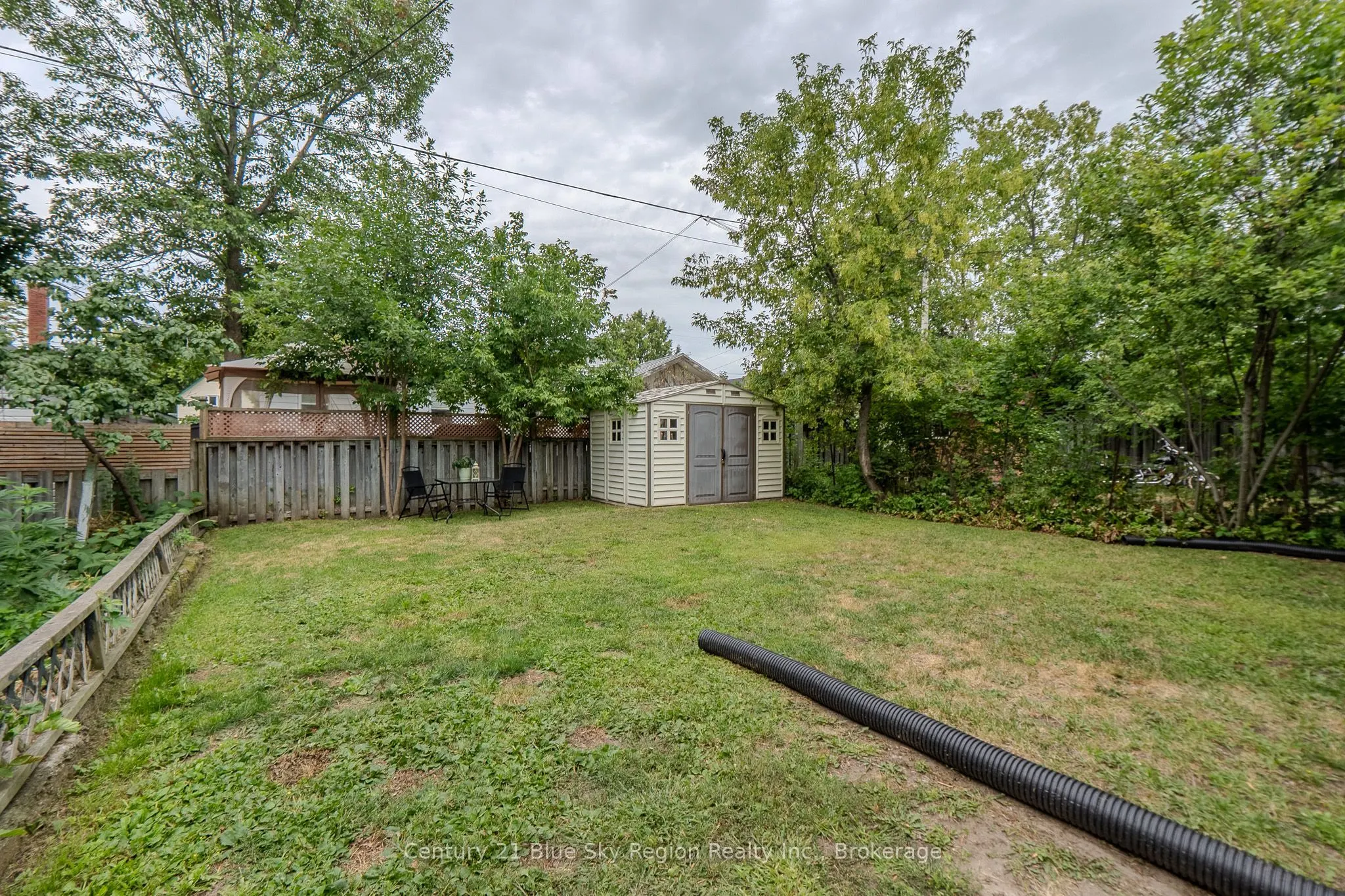 459 King Street W