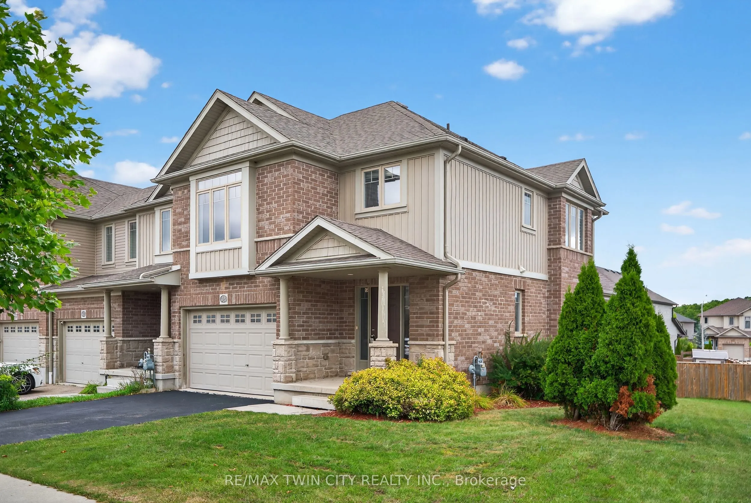 420 Avens Street