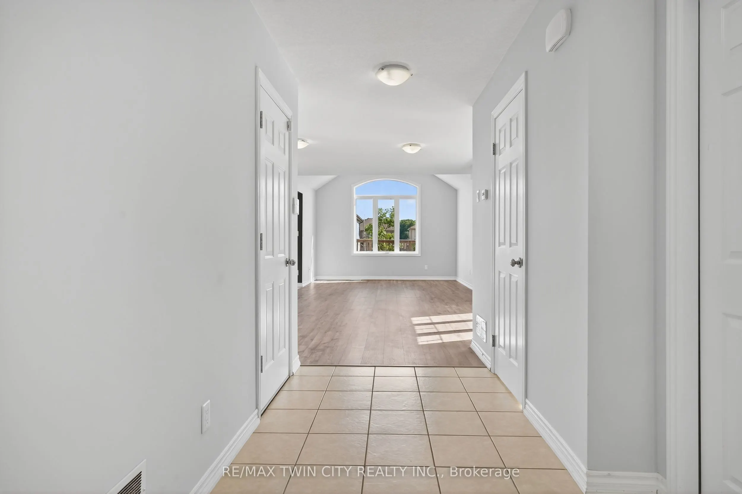 420 Avens Street