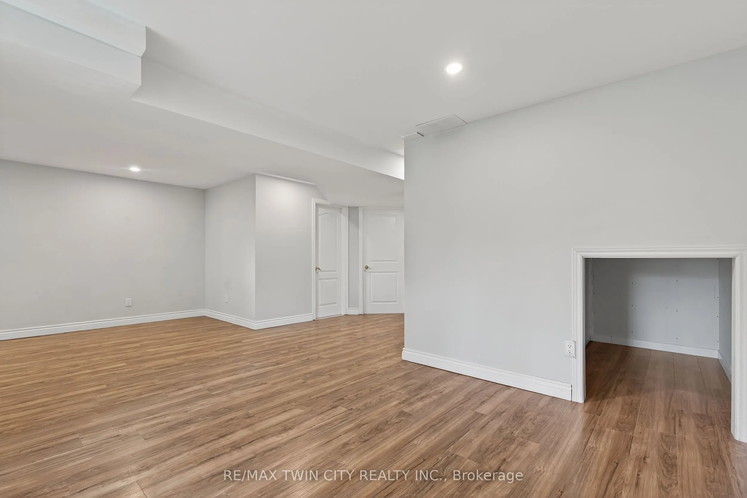 420 Avens Street