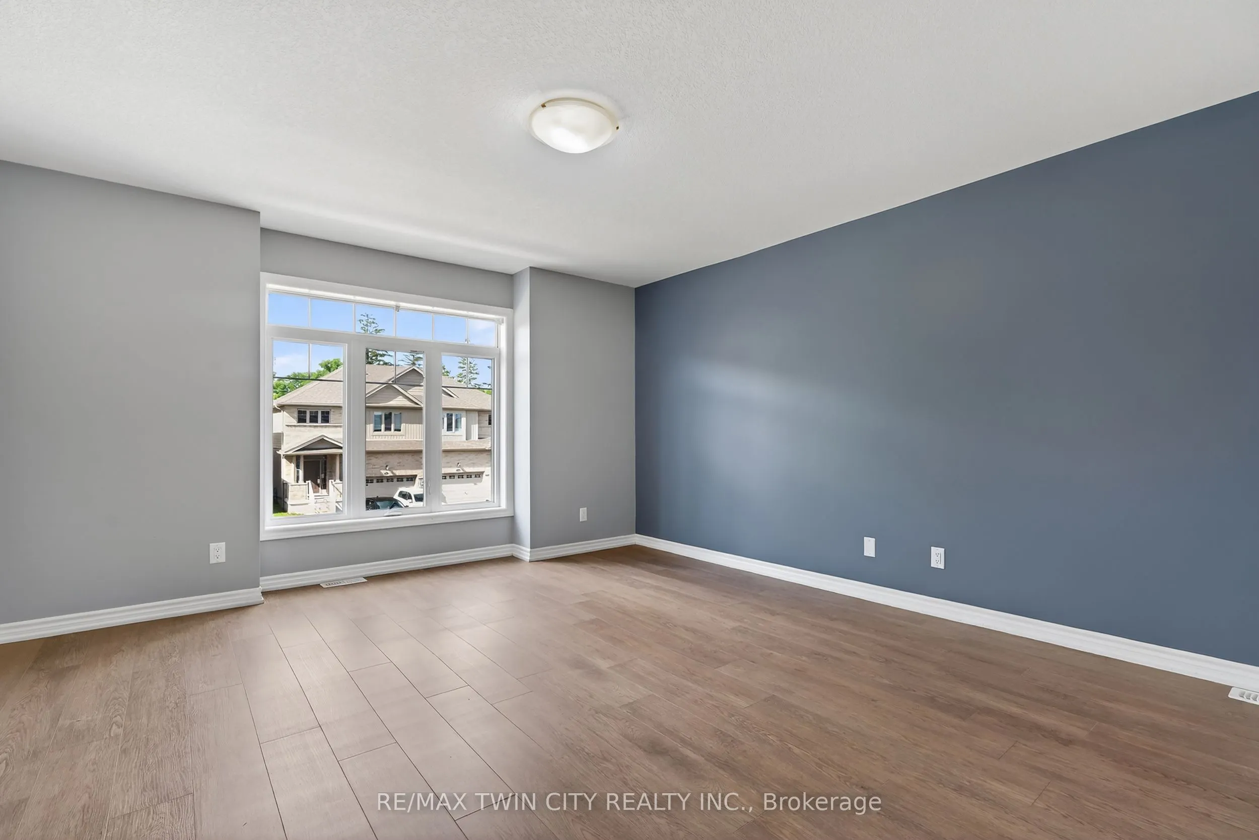 420 Avens Street