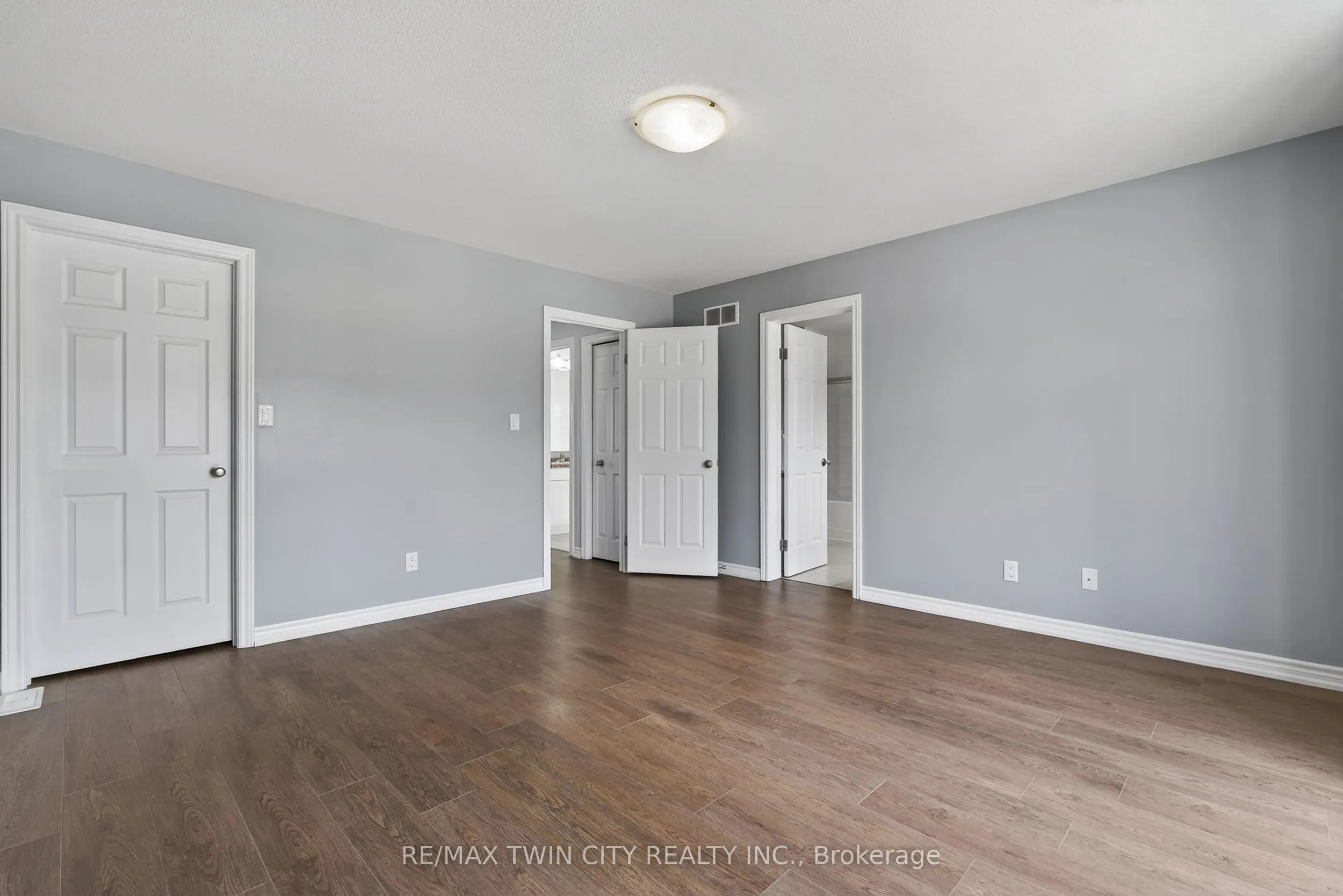 420 Avens Street