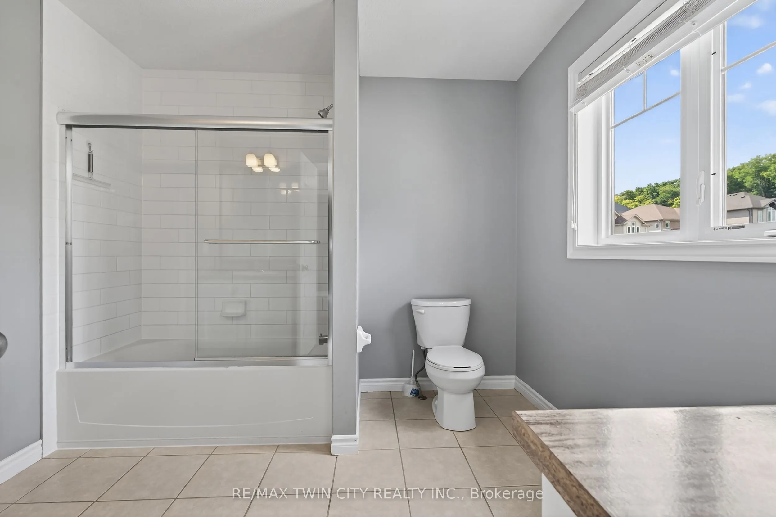420 Avens Street
