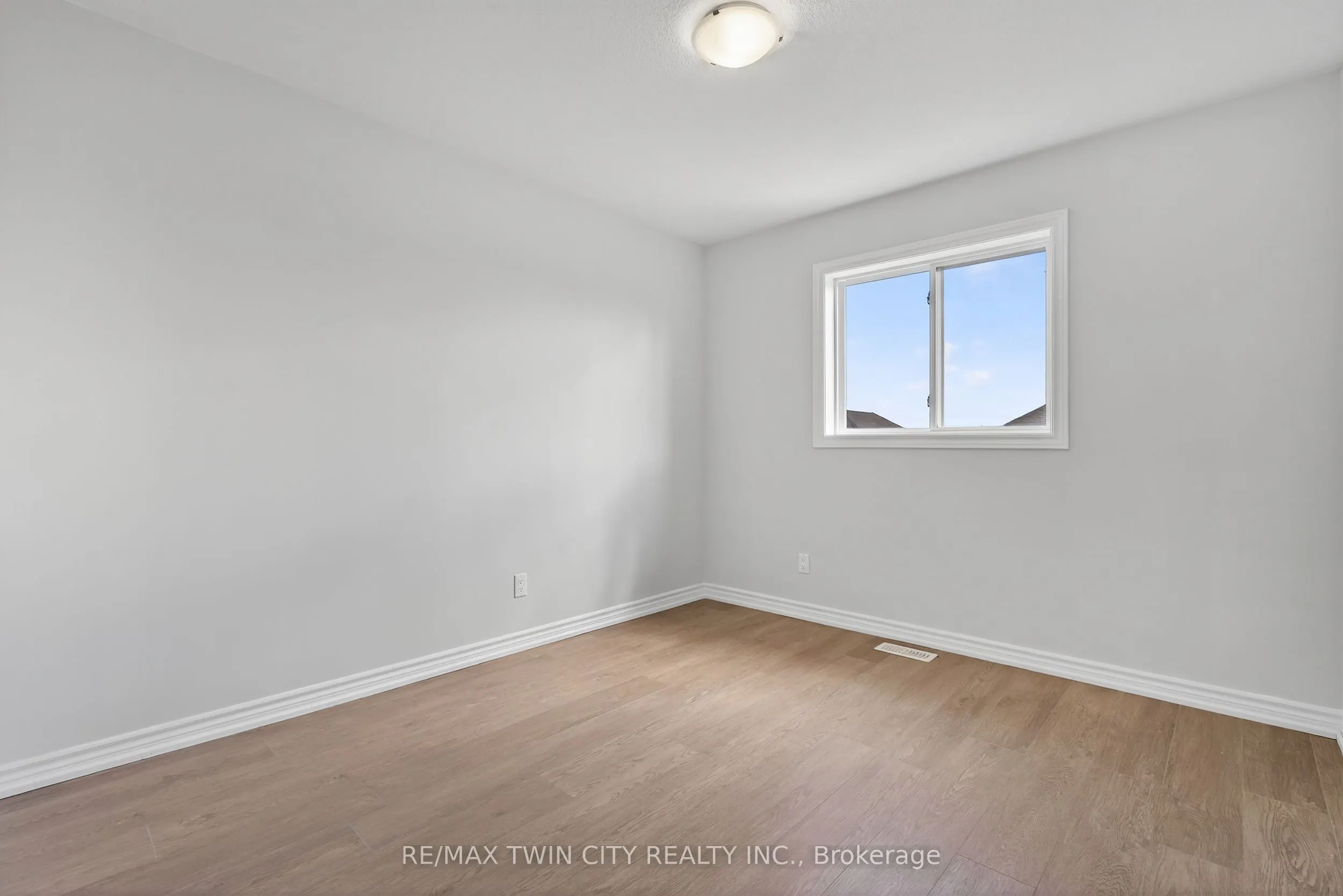 420 Avens Street