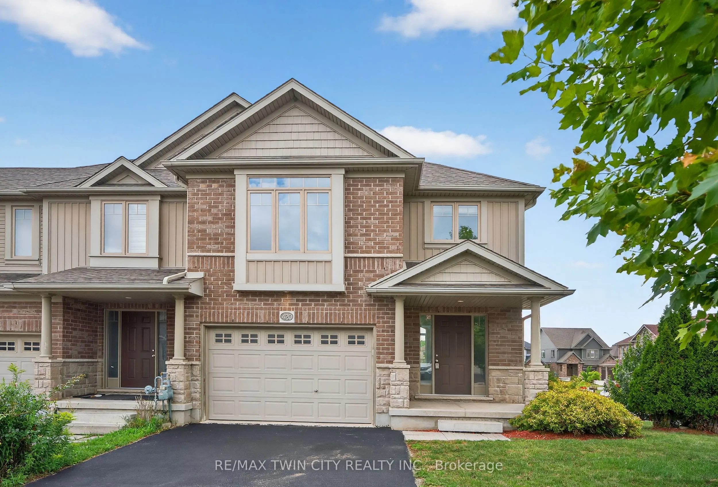 420 Avens Street