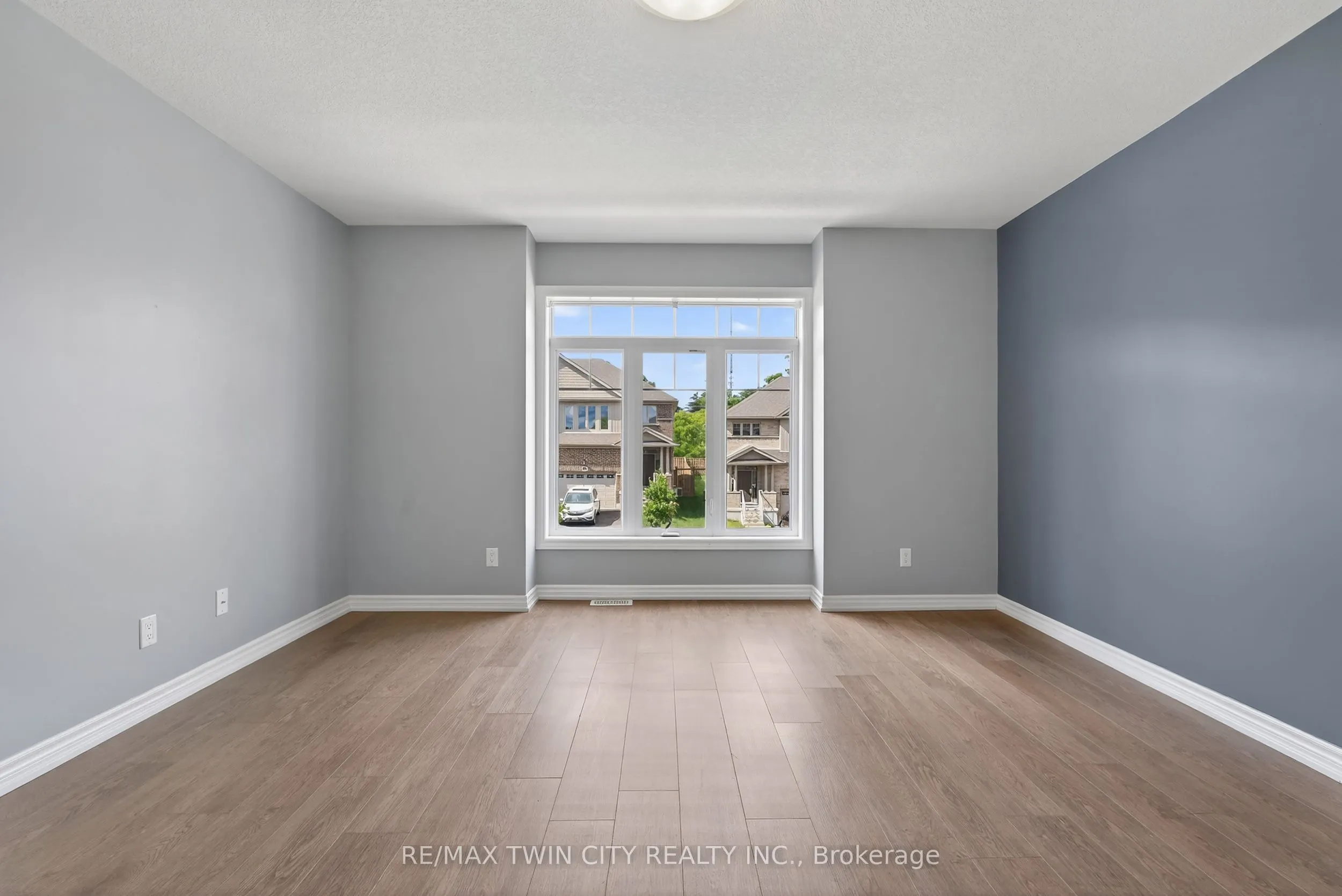 420 Avens Street