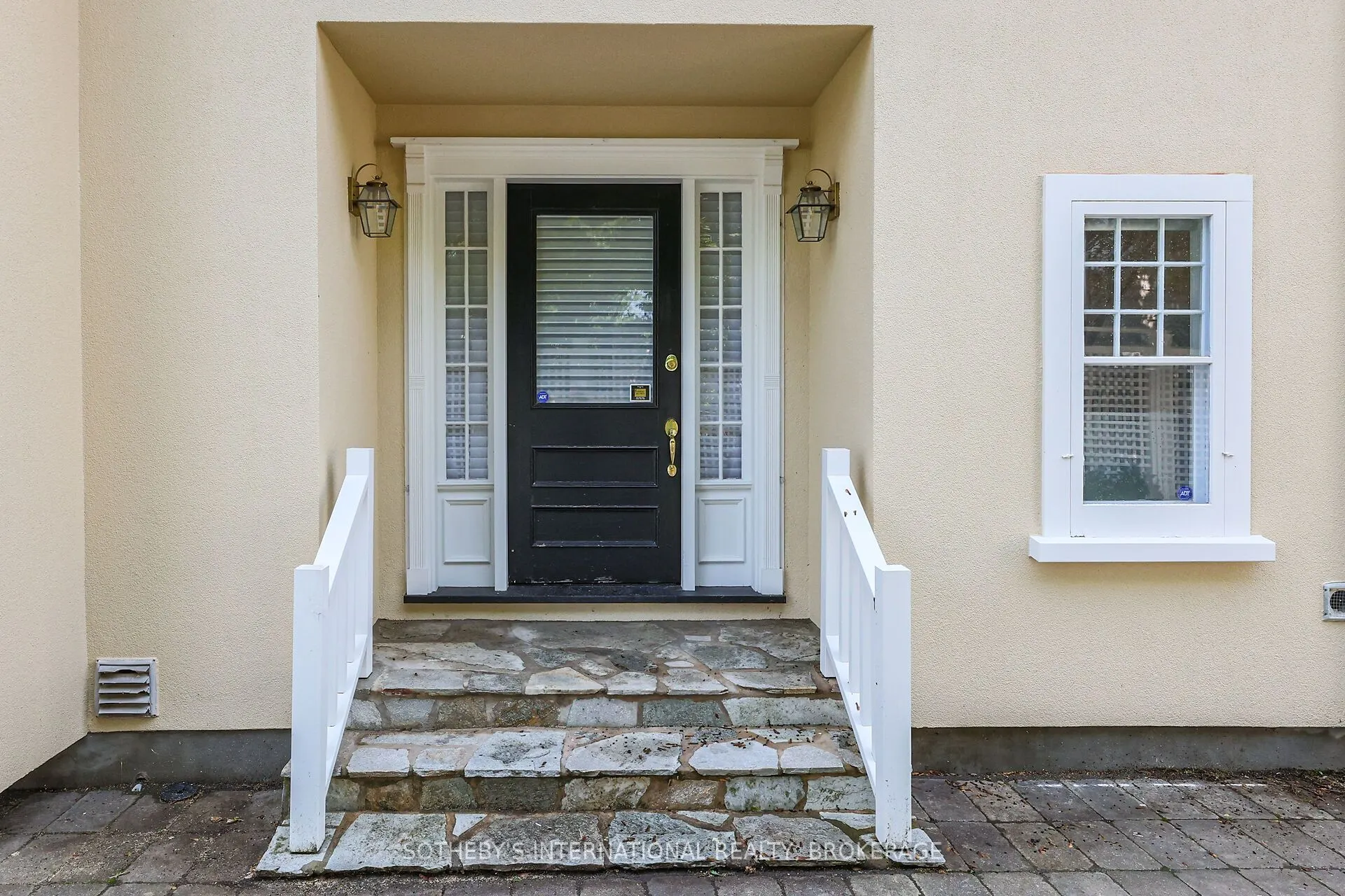 129 JOHNSON Street
