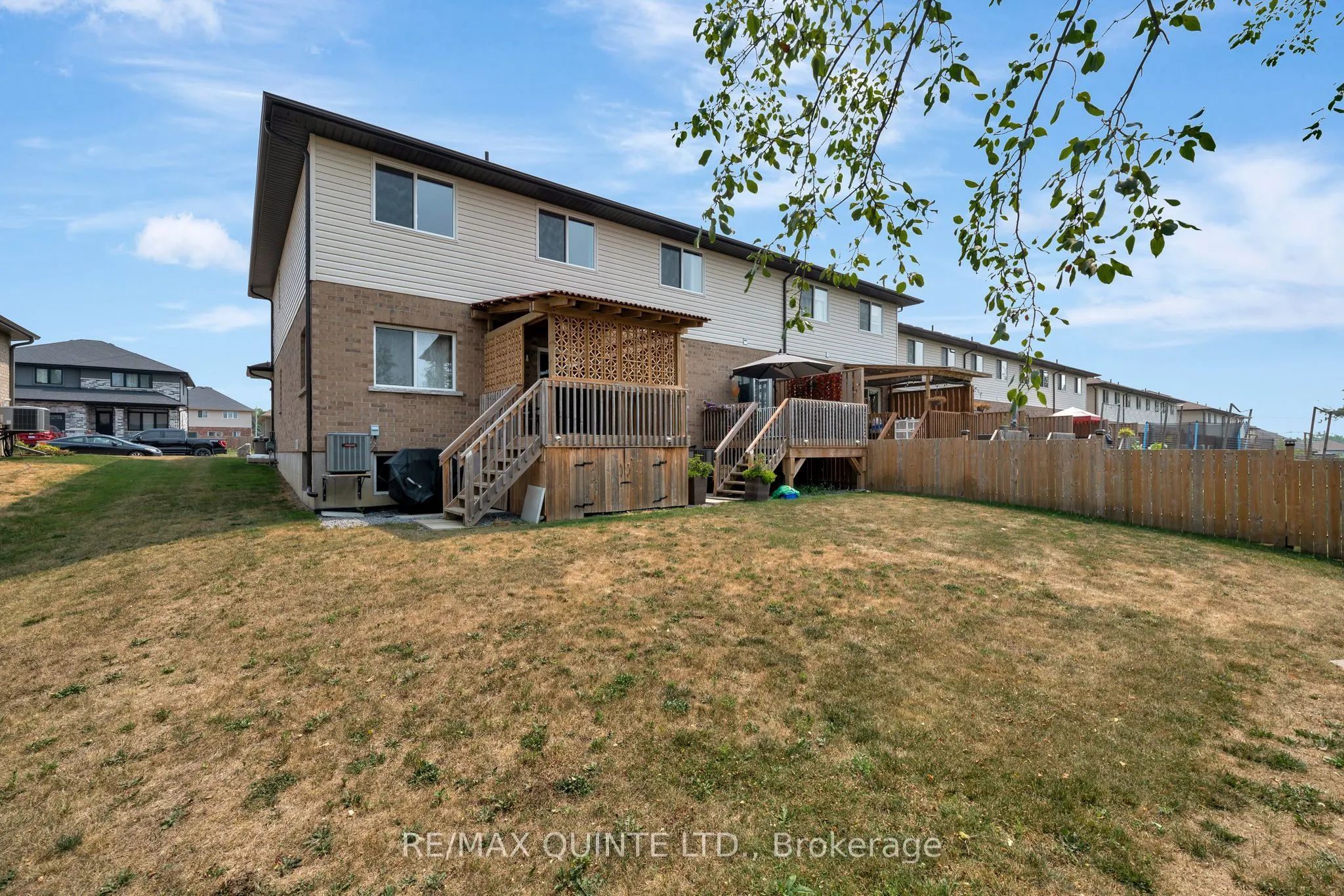 79 Ledgerock Court