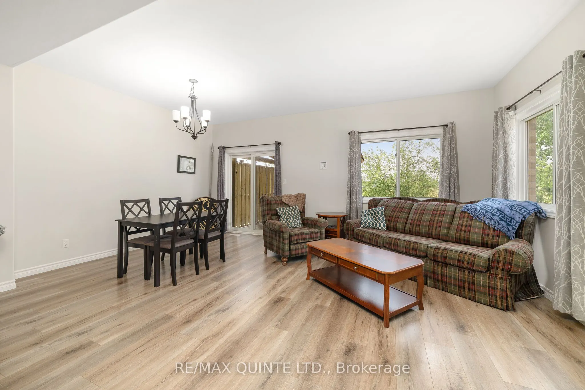 79 Ledgerock Court