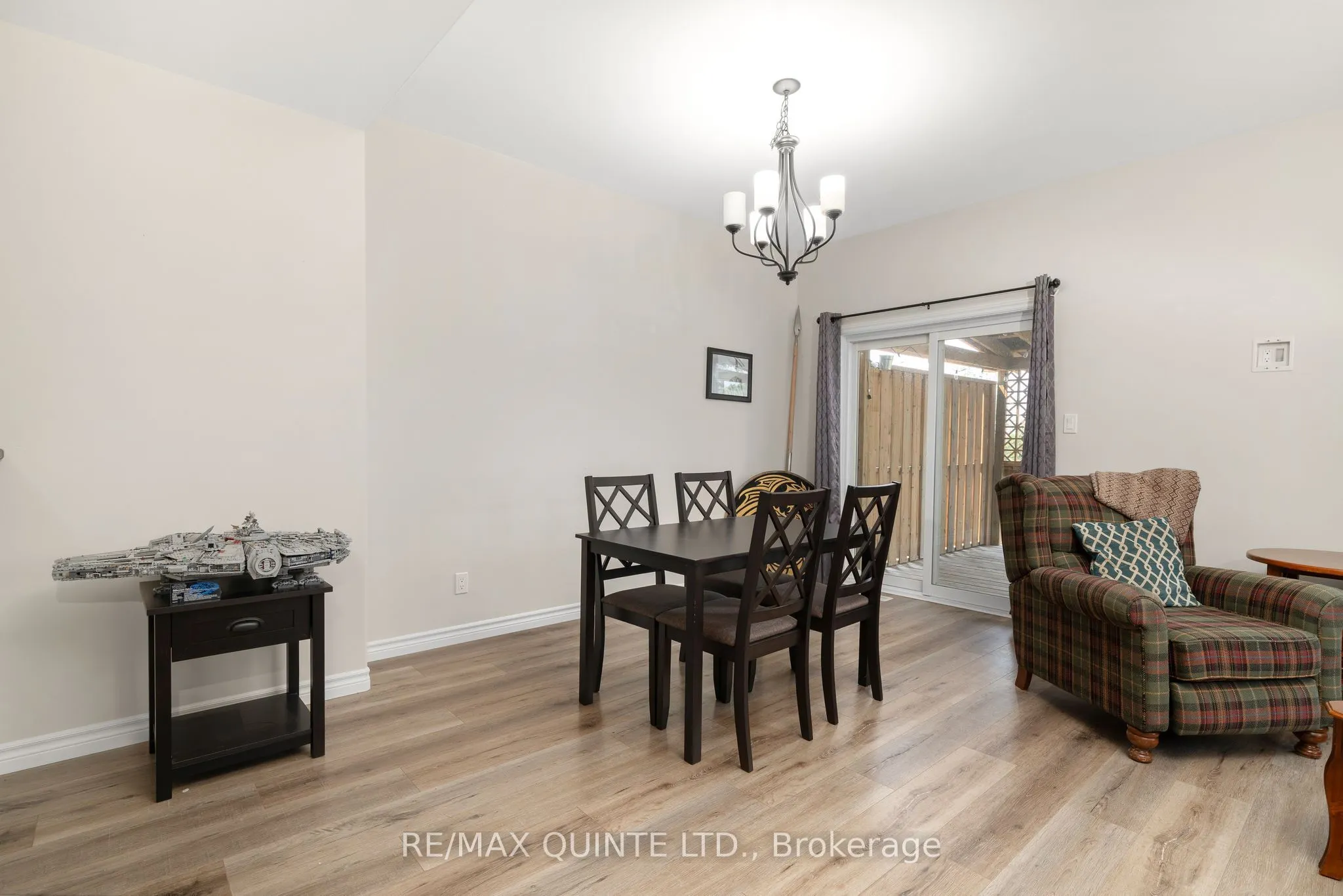 79 Ledgerock Court