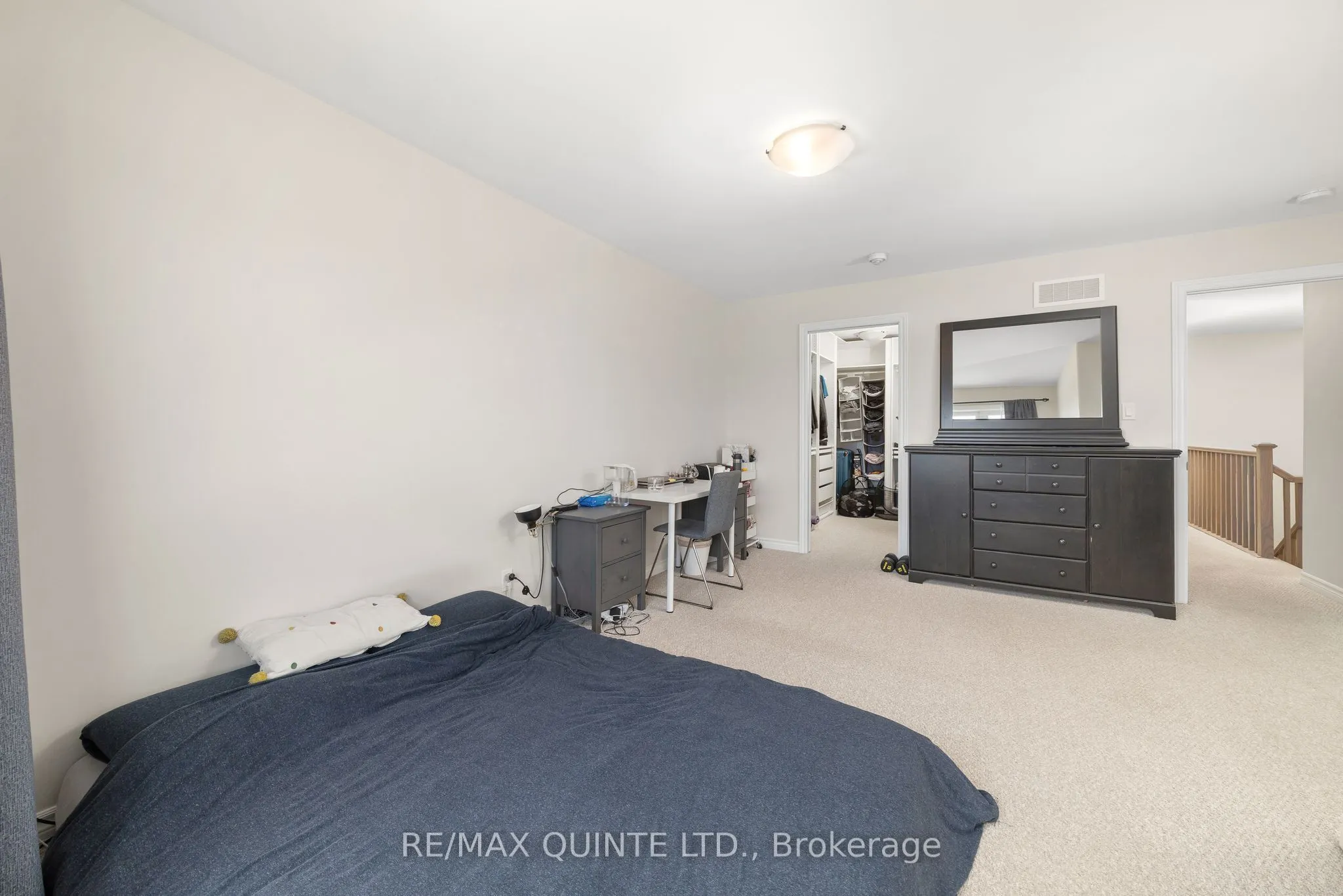 79 Ledgerock Court