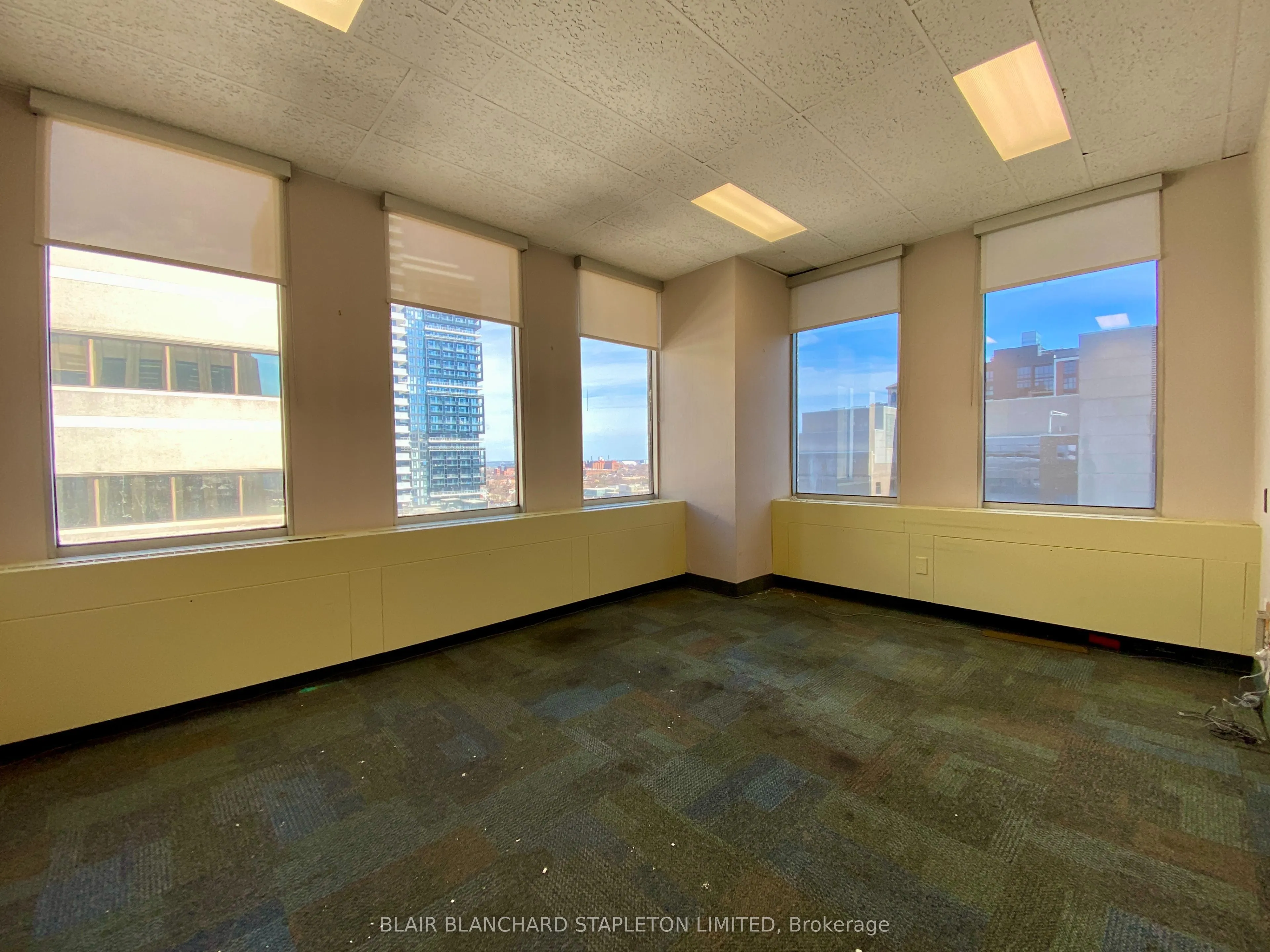 20 Hughson Street S, #908