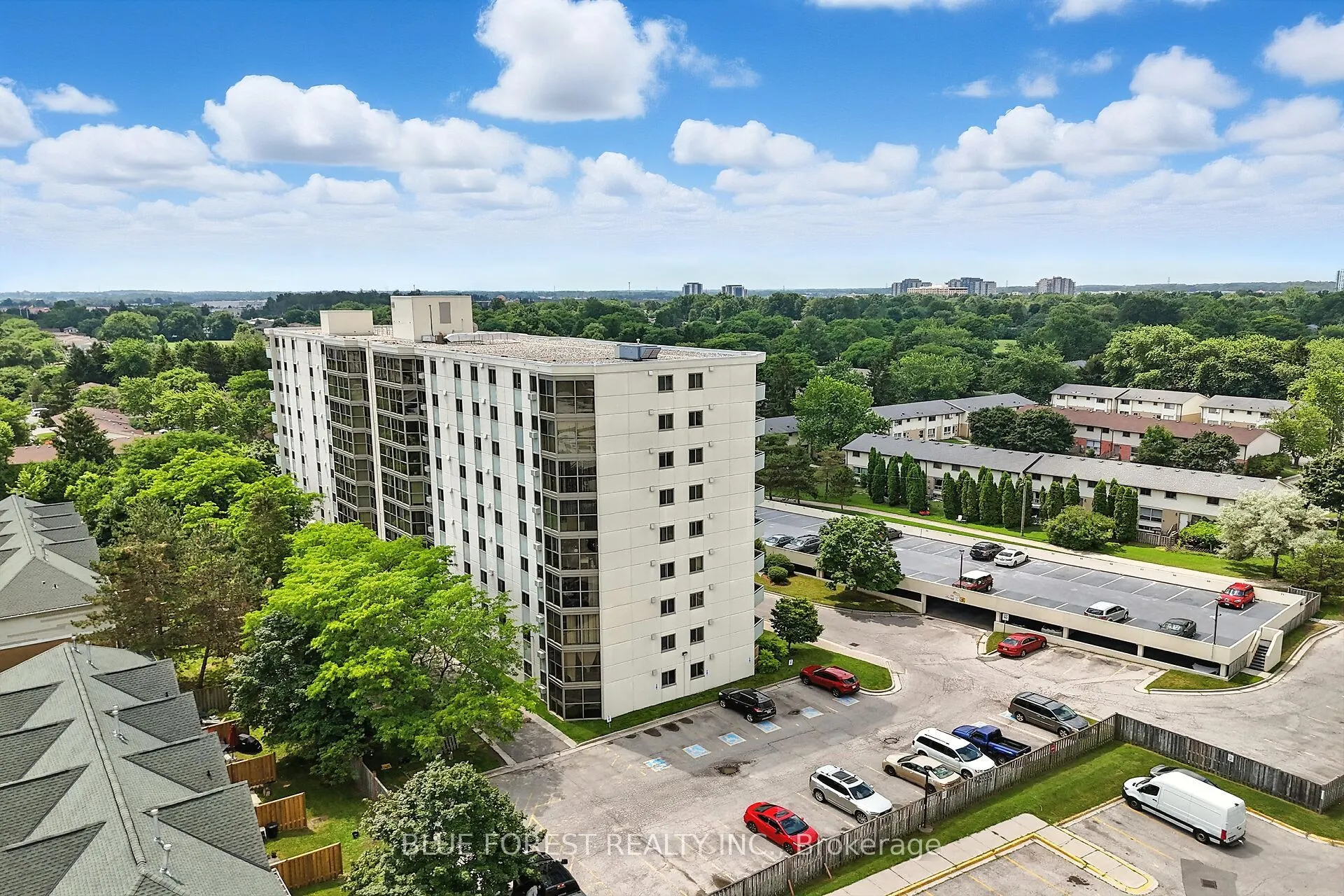 127 Belmont Drive, #909