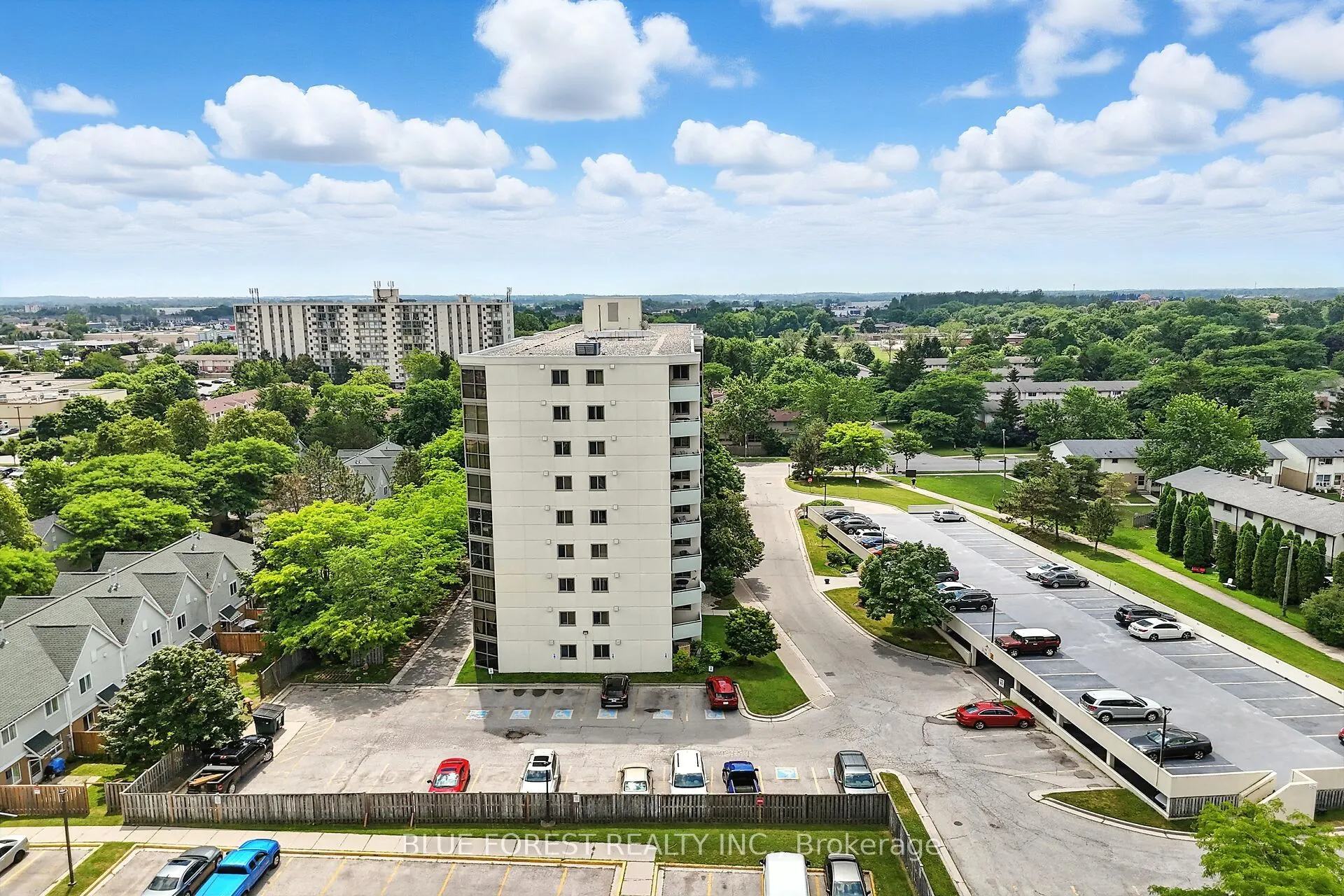 127 Belmont Drive, #909