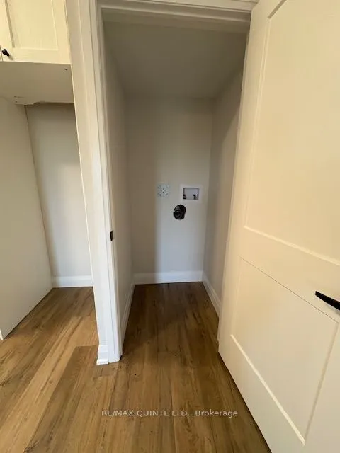 22 McGill Street, #4