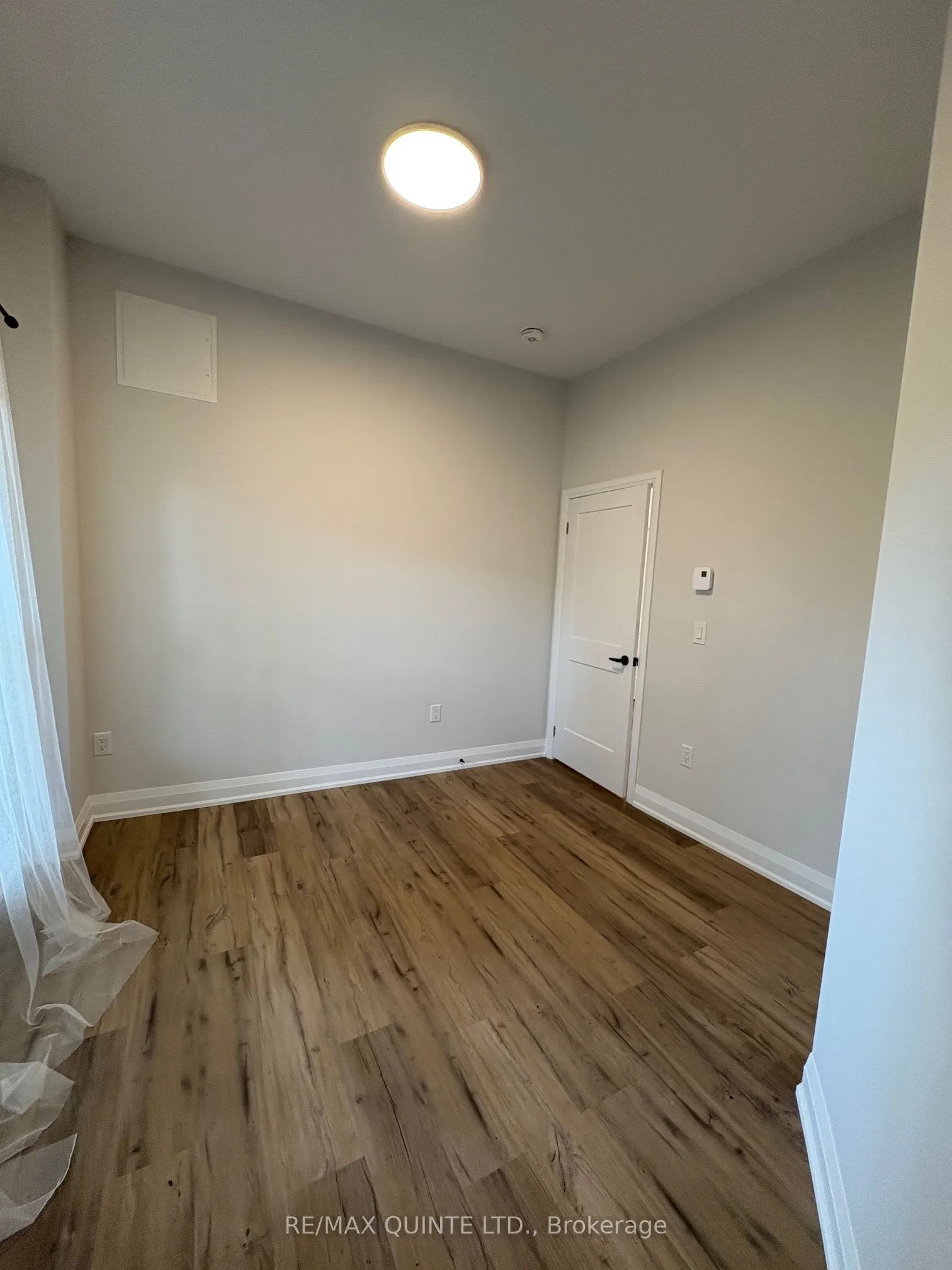 22 McGill Street, #4