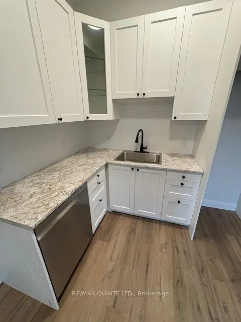 22 McGill Street, #4