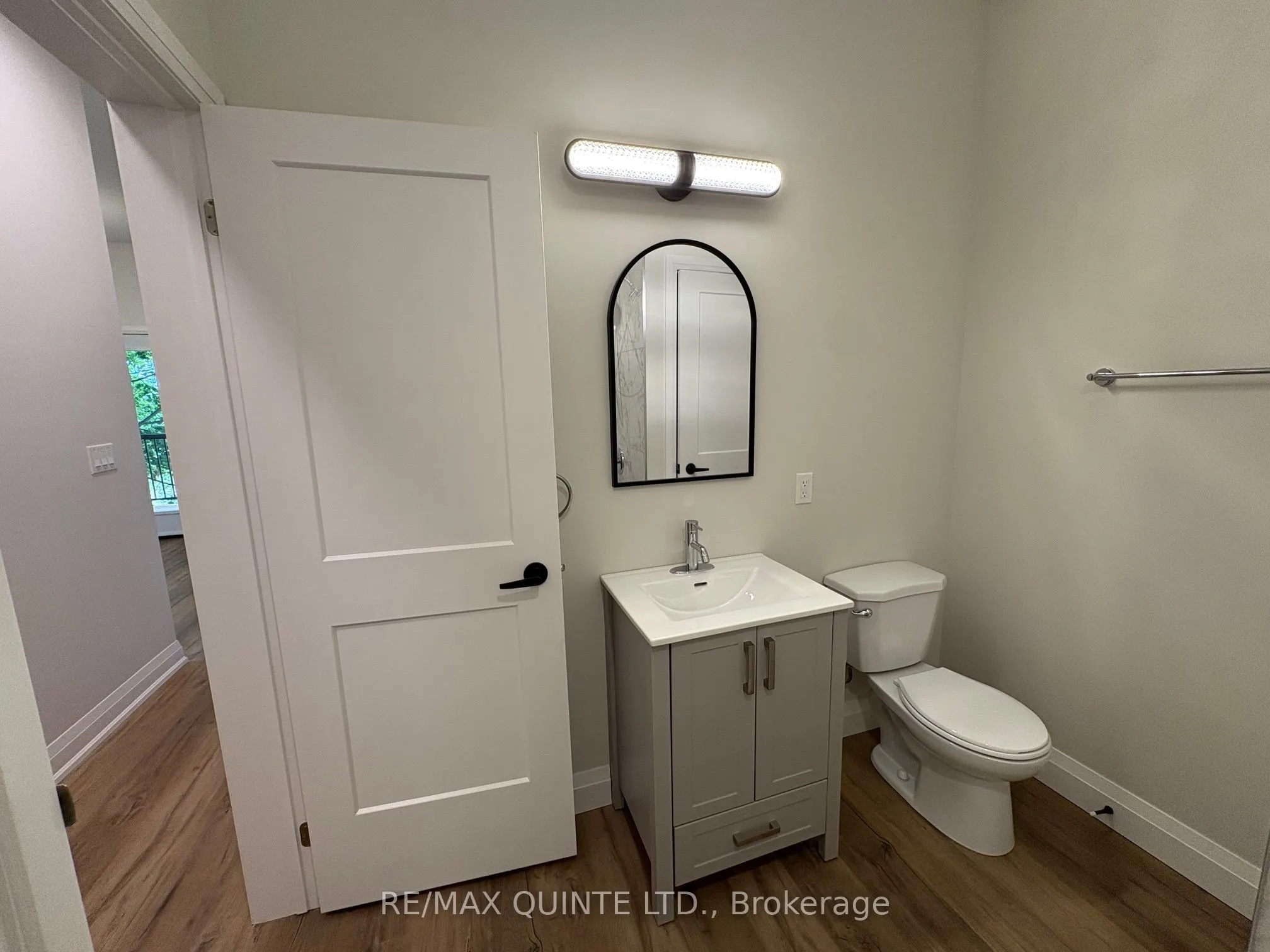22 McGill Street, #4