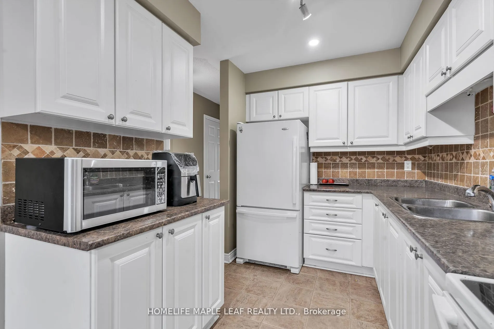 308 Conway Drive, #28