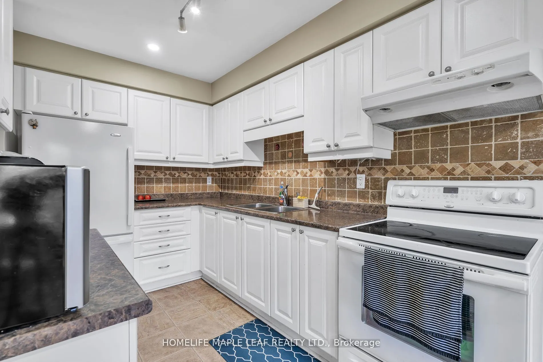 308 Conway Drive, #28