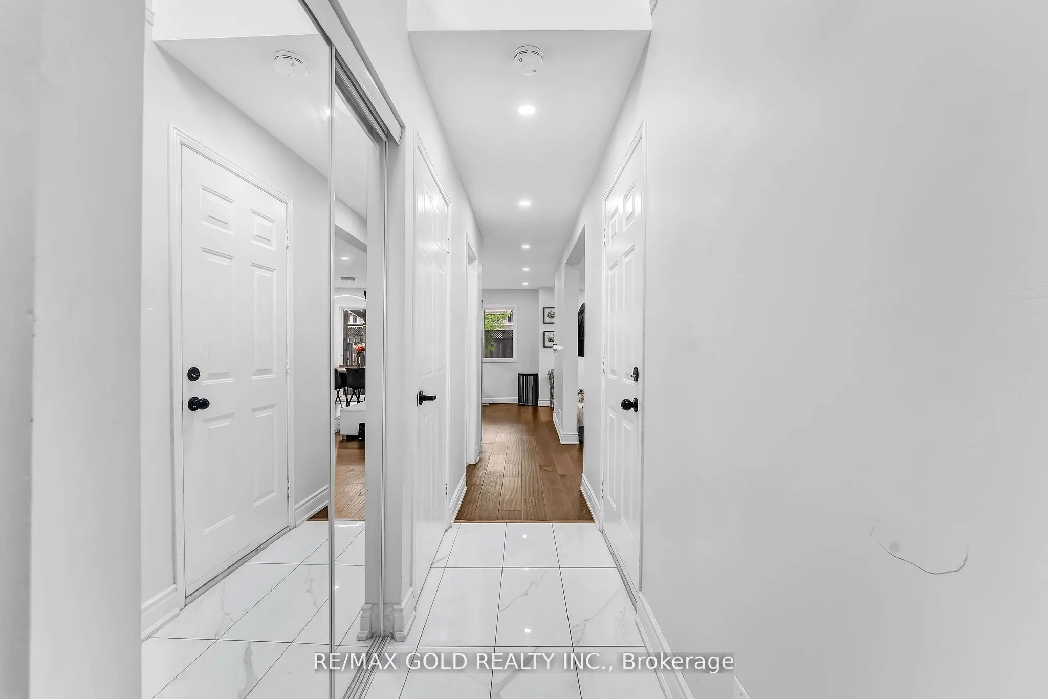 90 Mooregate Crescent, #34
