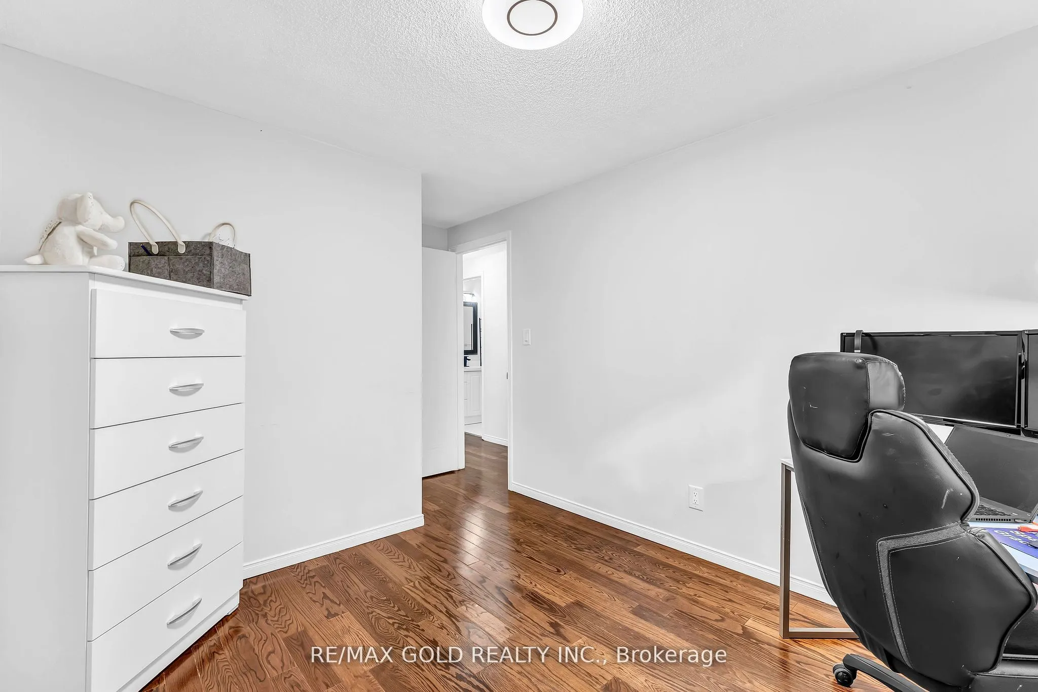 90 Mooregate Crescent, #34
